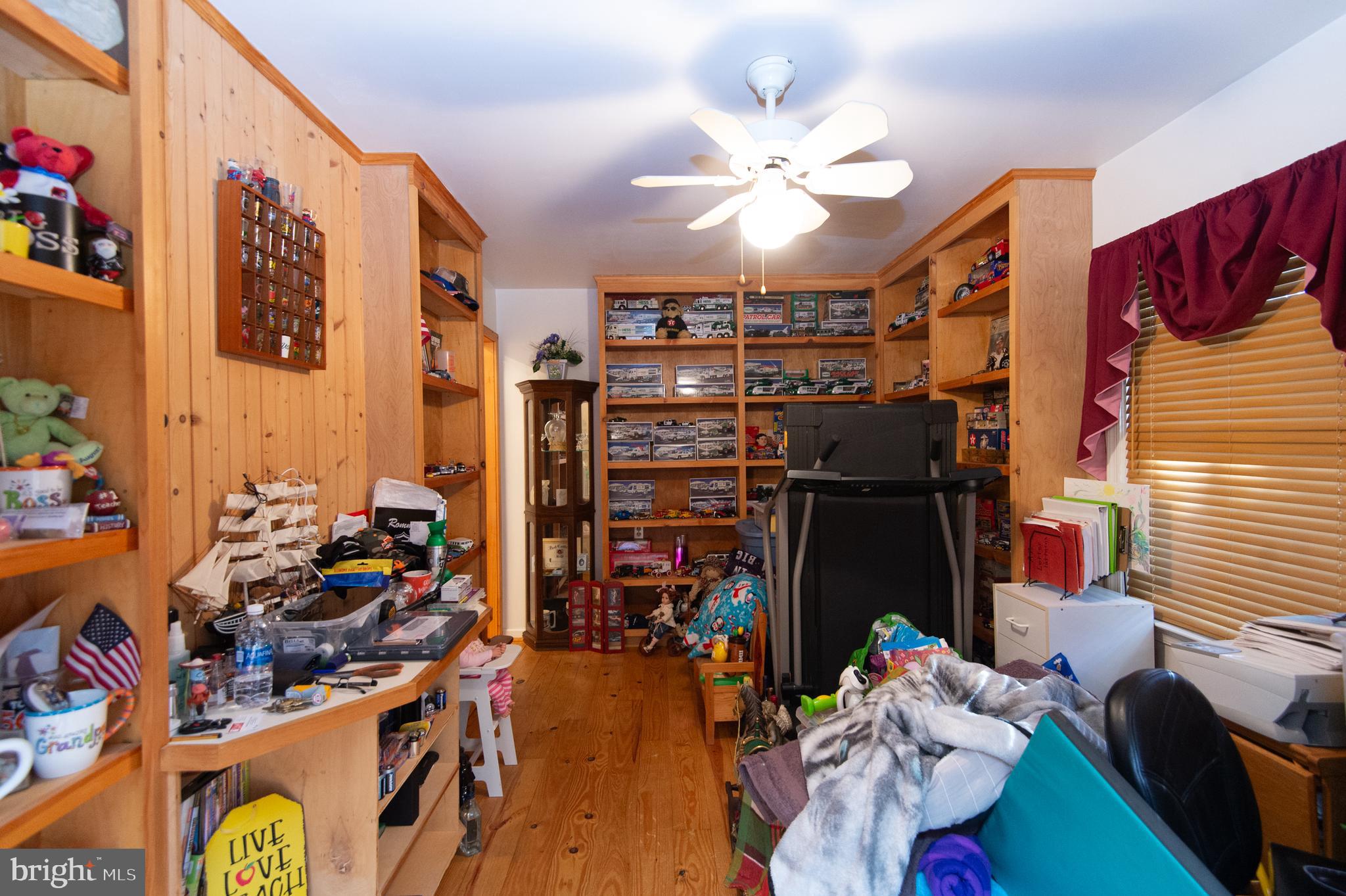 TWO JOHNS - Residential