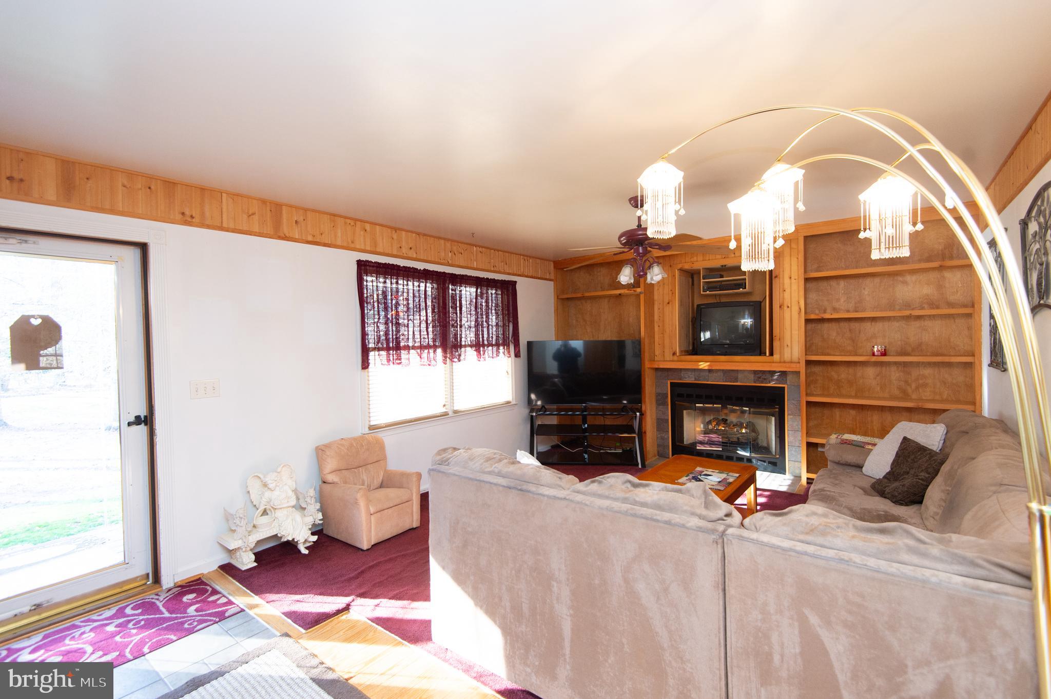 TWO JOHNS - Residential