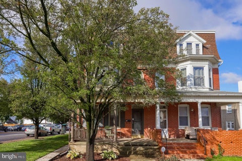 Photo of 564 Lancaster Avenue, YORK, PA 17403 (MLS # PAYK2112966)