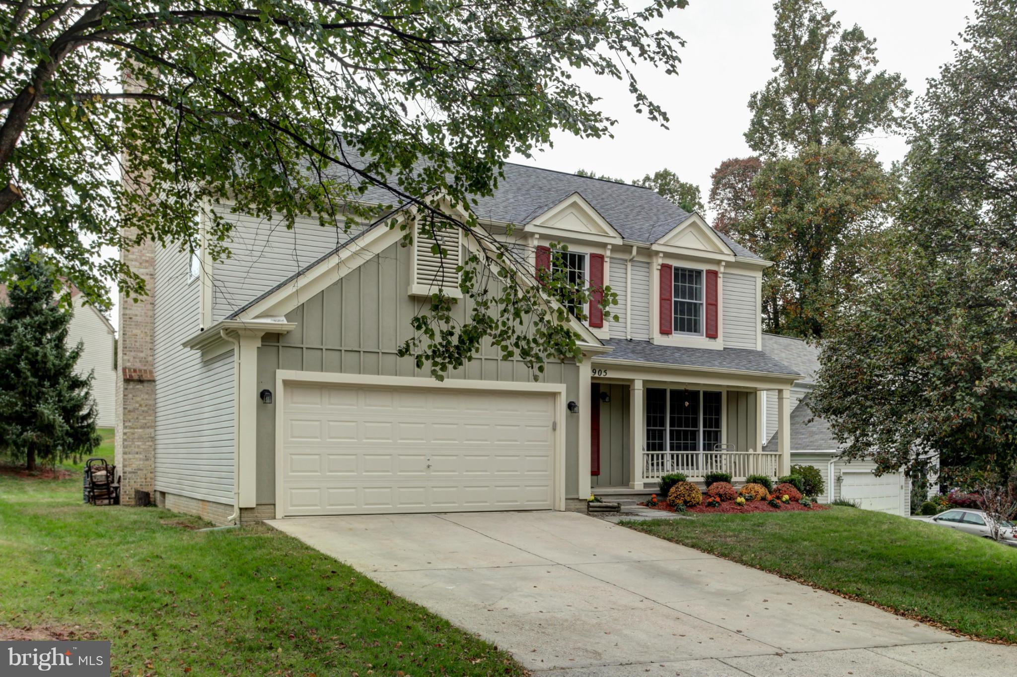 LAKE HALLOWELL - Residential