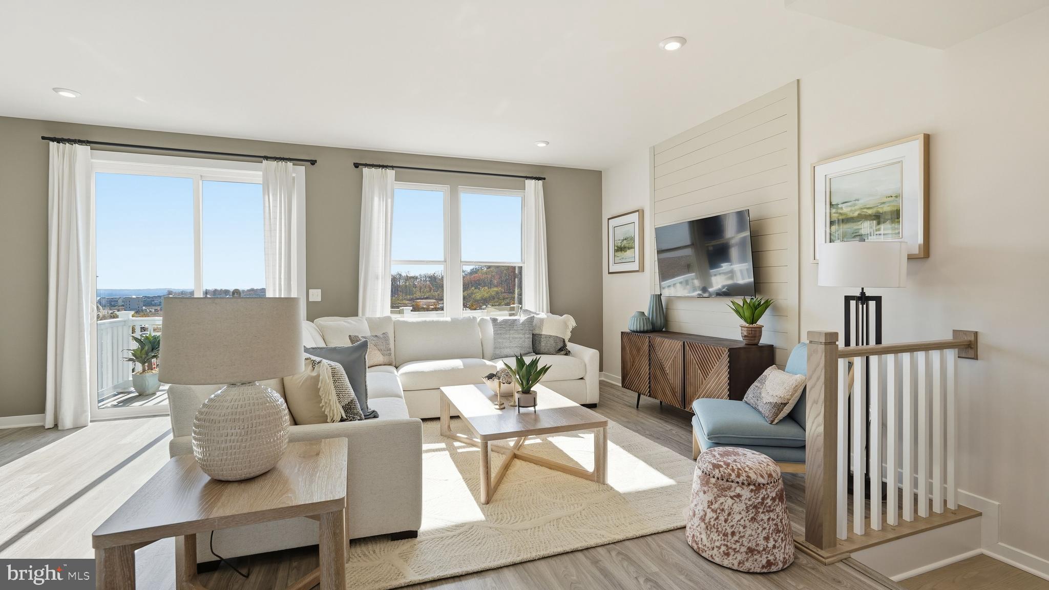 POTOMAC SHORES - Residential
