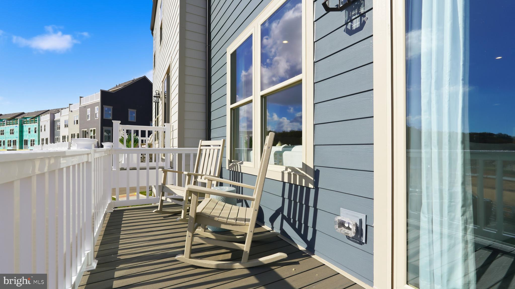 POTOMAC SHORES - Residential
