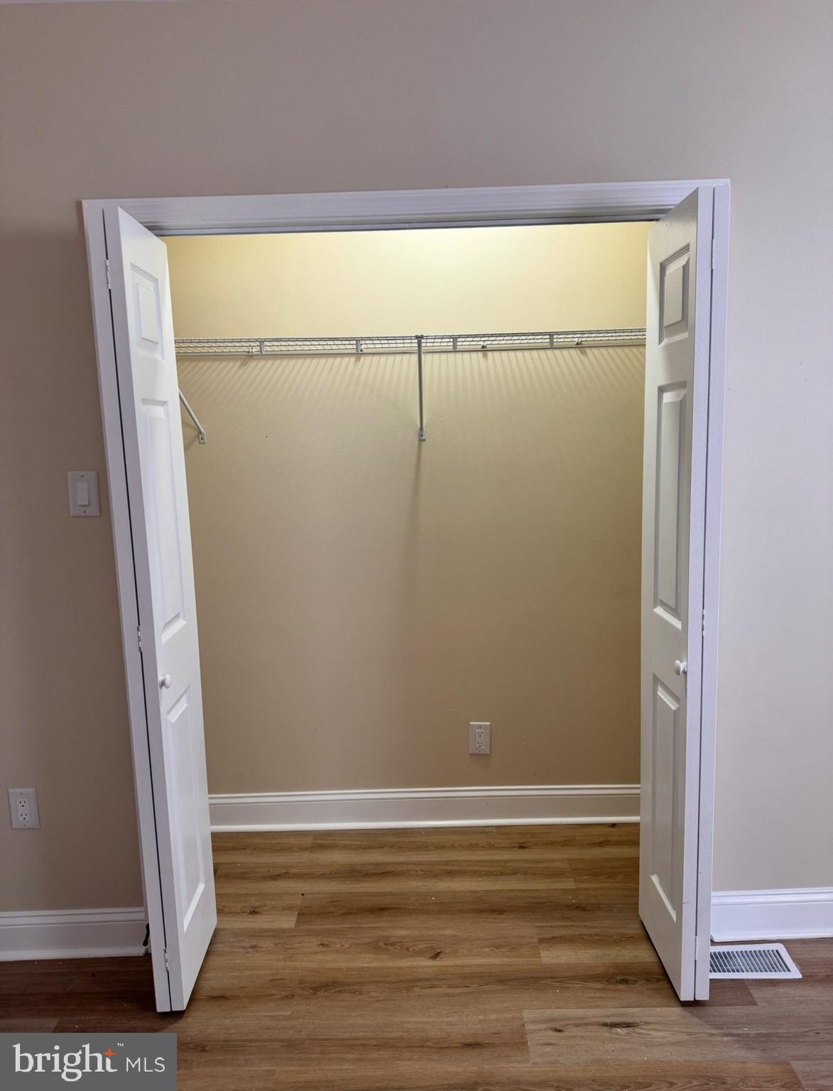 COBBS CREEK - Residential