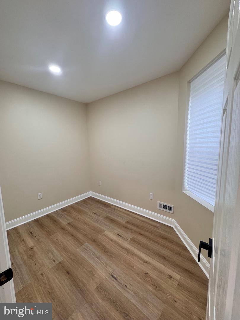 COBBS CREEK - Residential