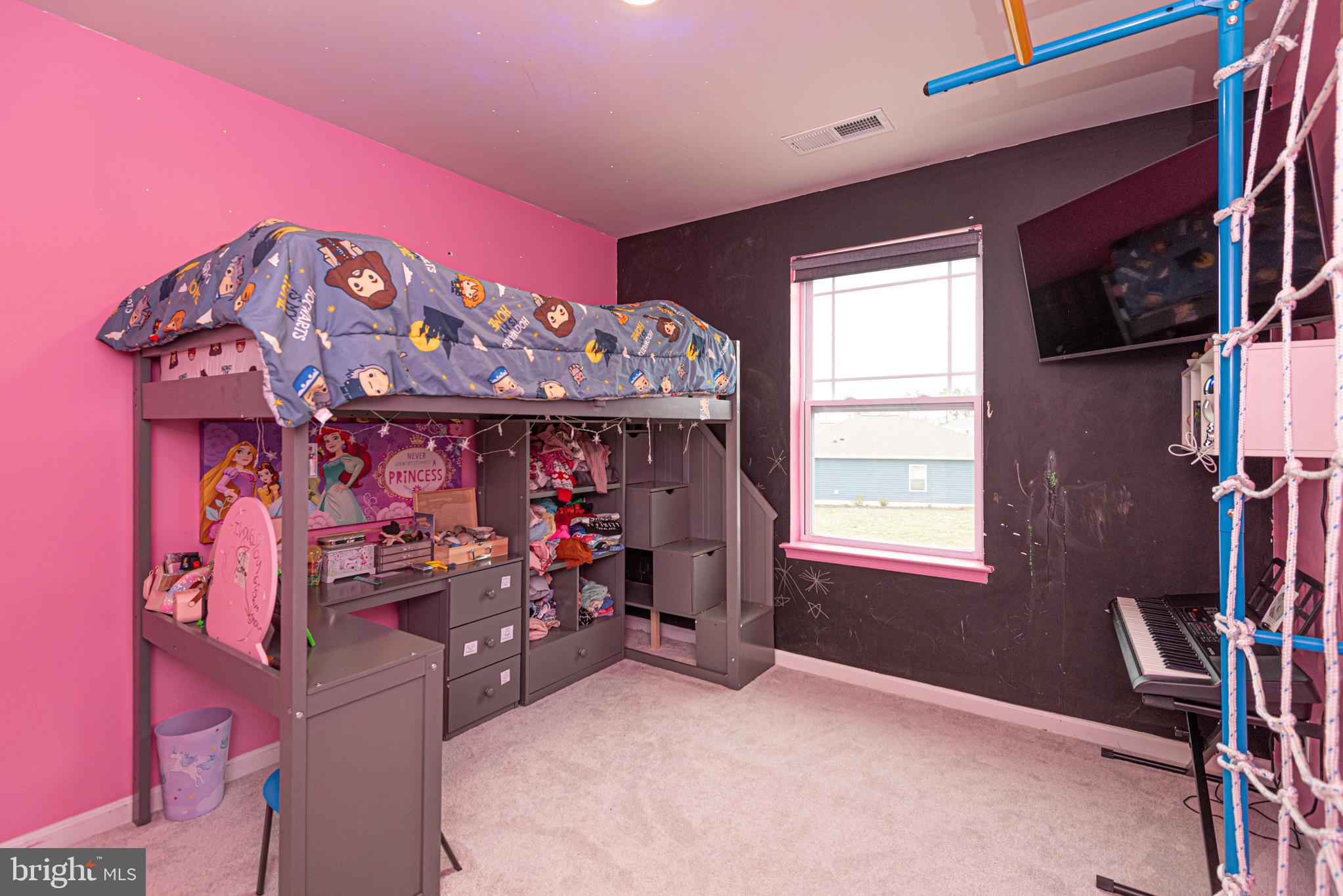 HUNTINGFIELDS - Residential