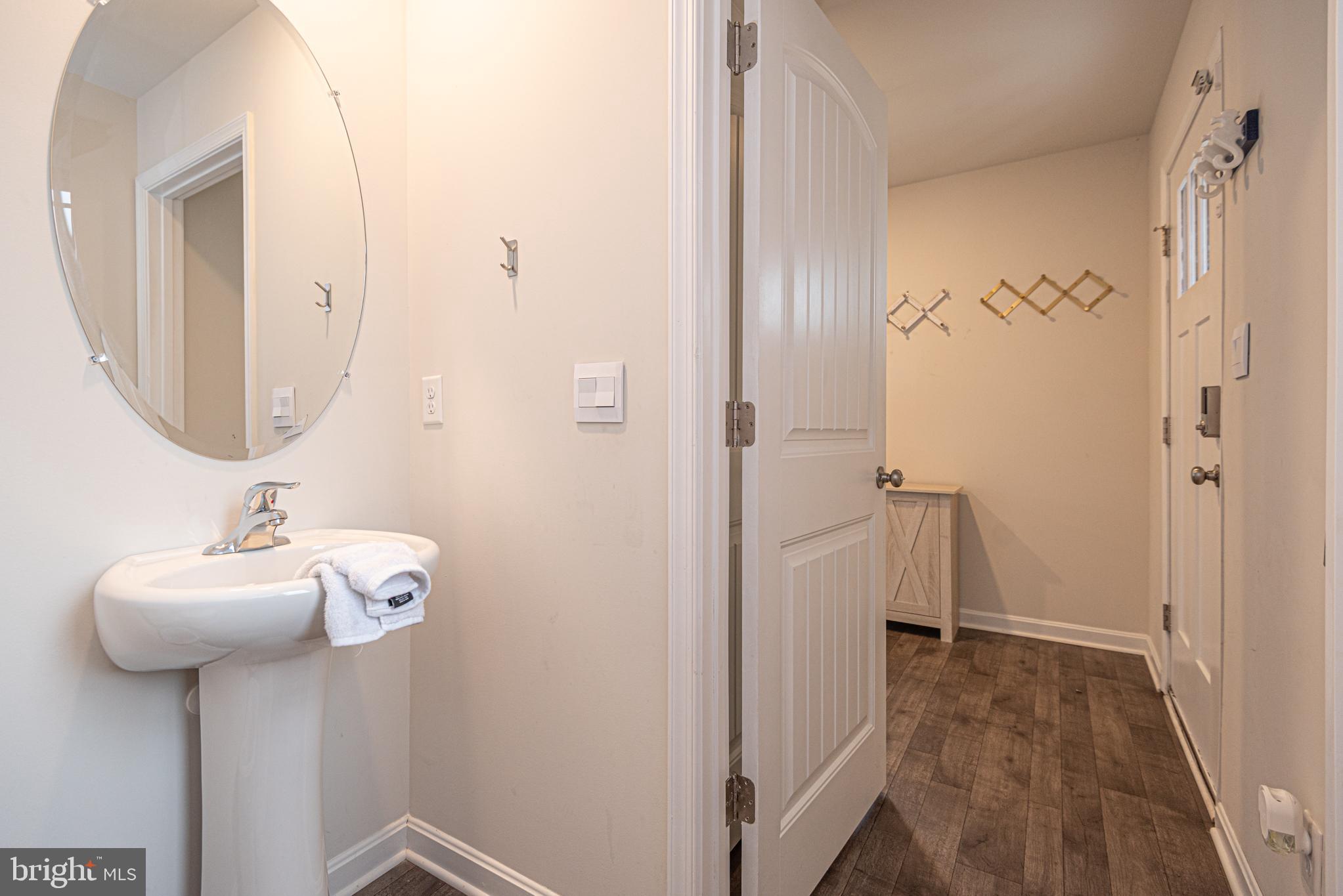 HUNTINGFIELDS - Residential