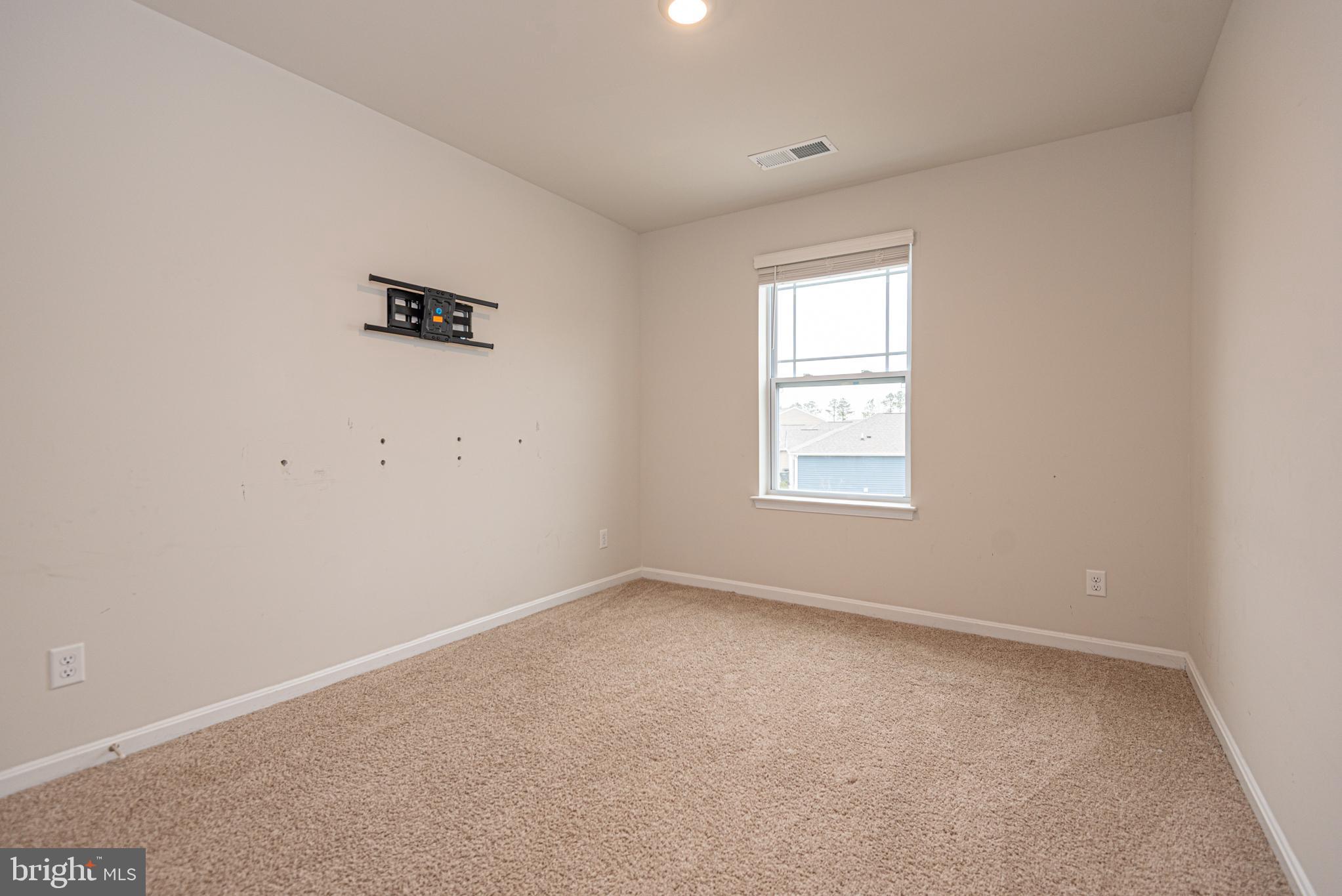 HUNTINGFIELDS - Residential