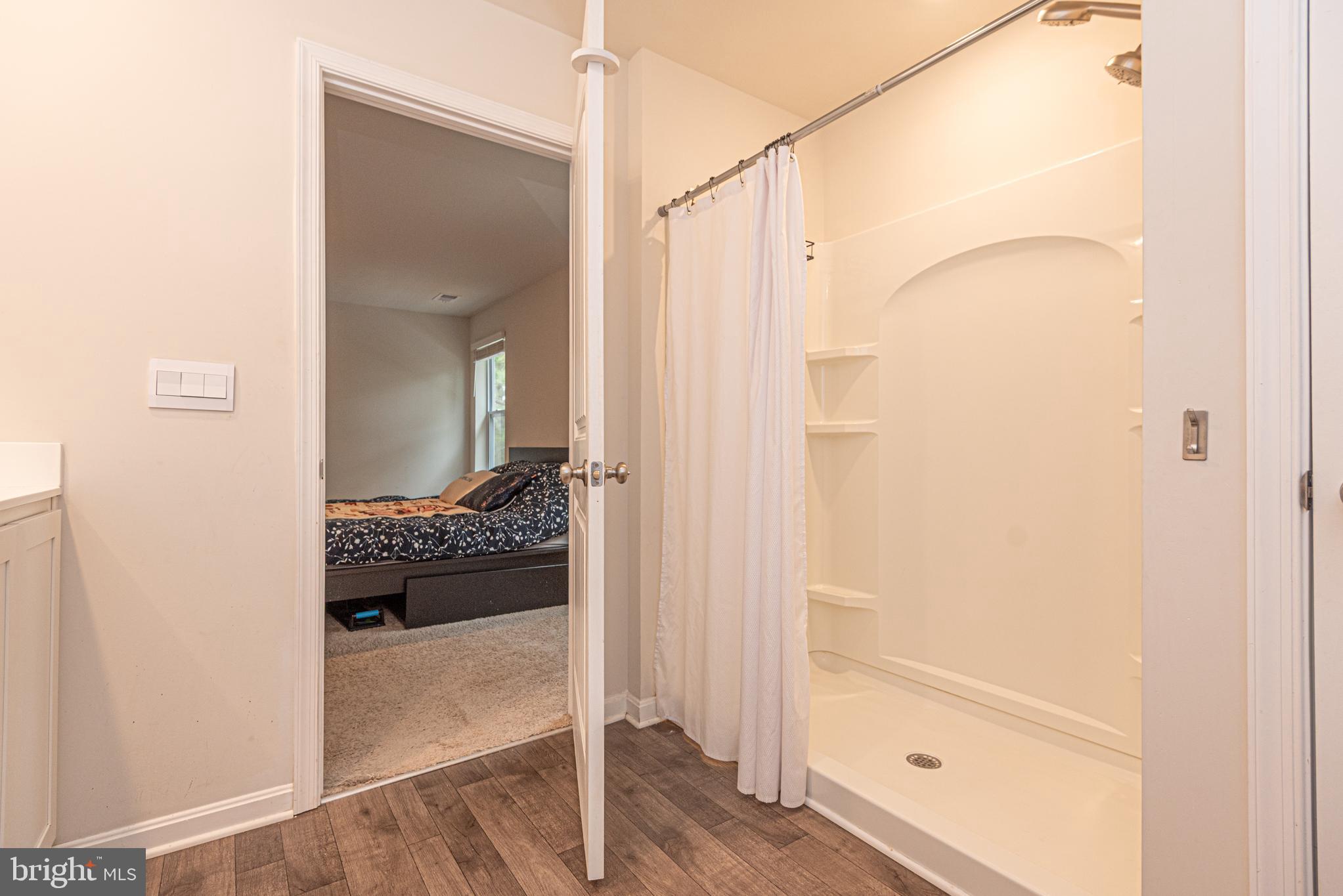 HUNTINGFIELDS - Residential