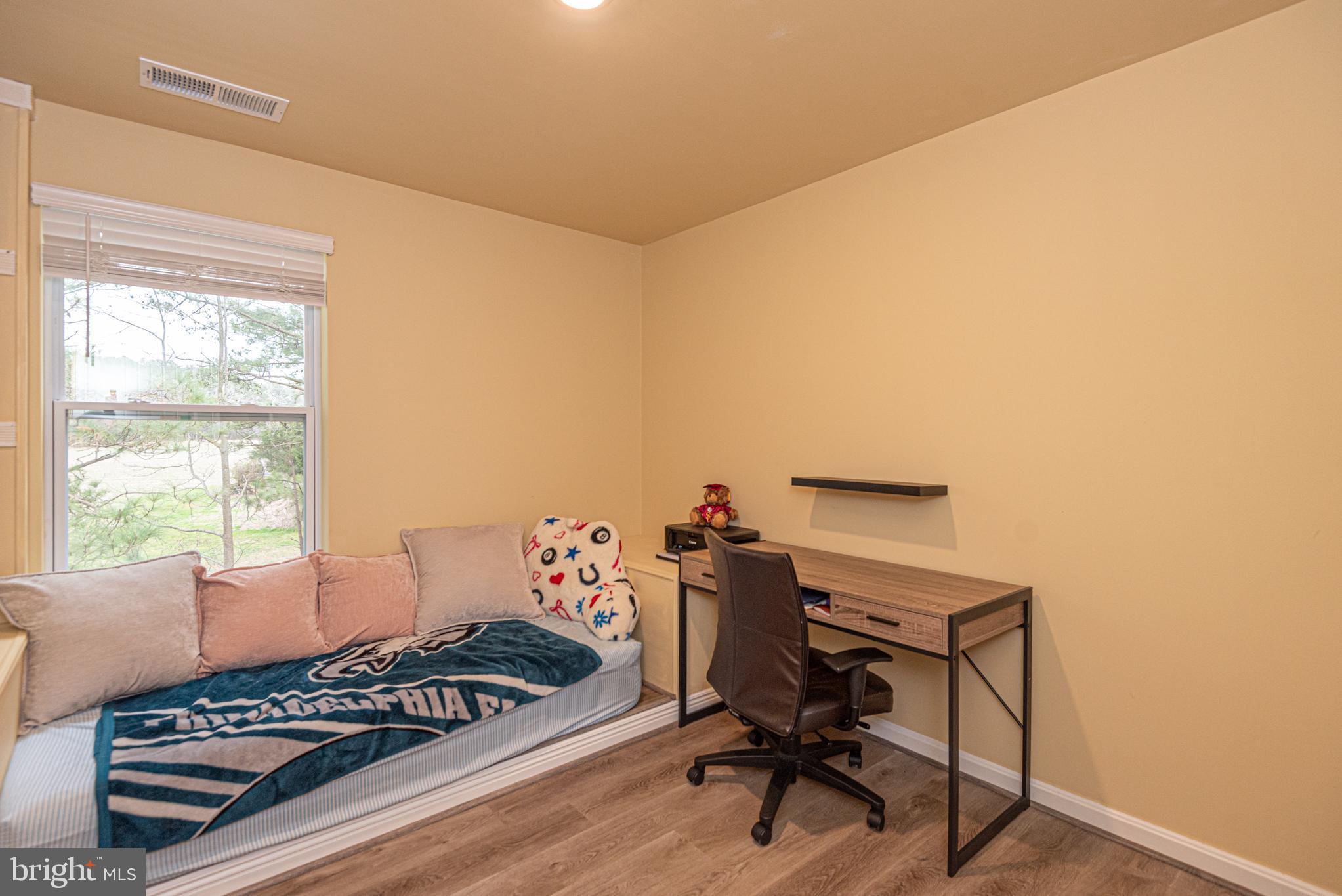 HUNTINGFIELDS - Residential