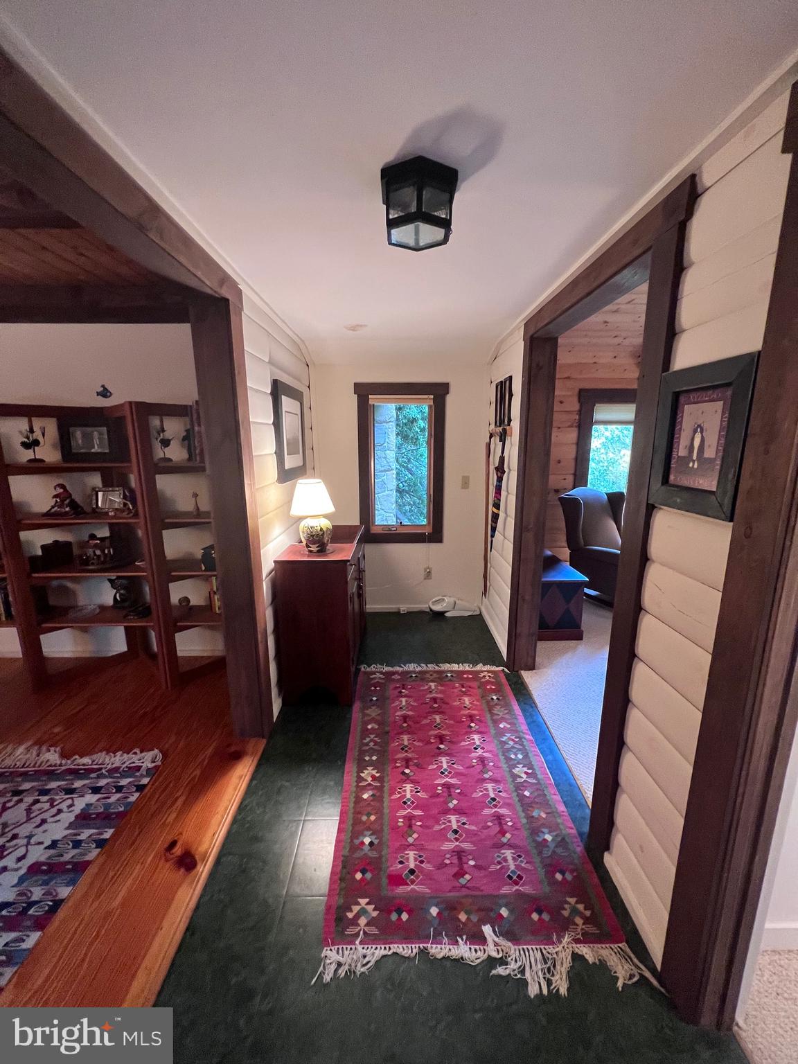 COLONIAL VILLAGE - Residential