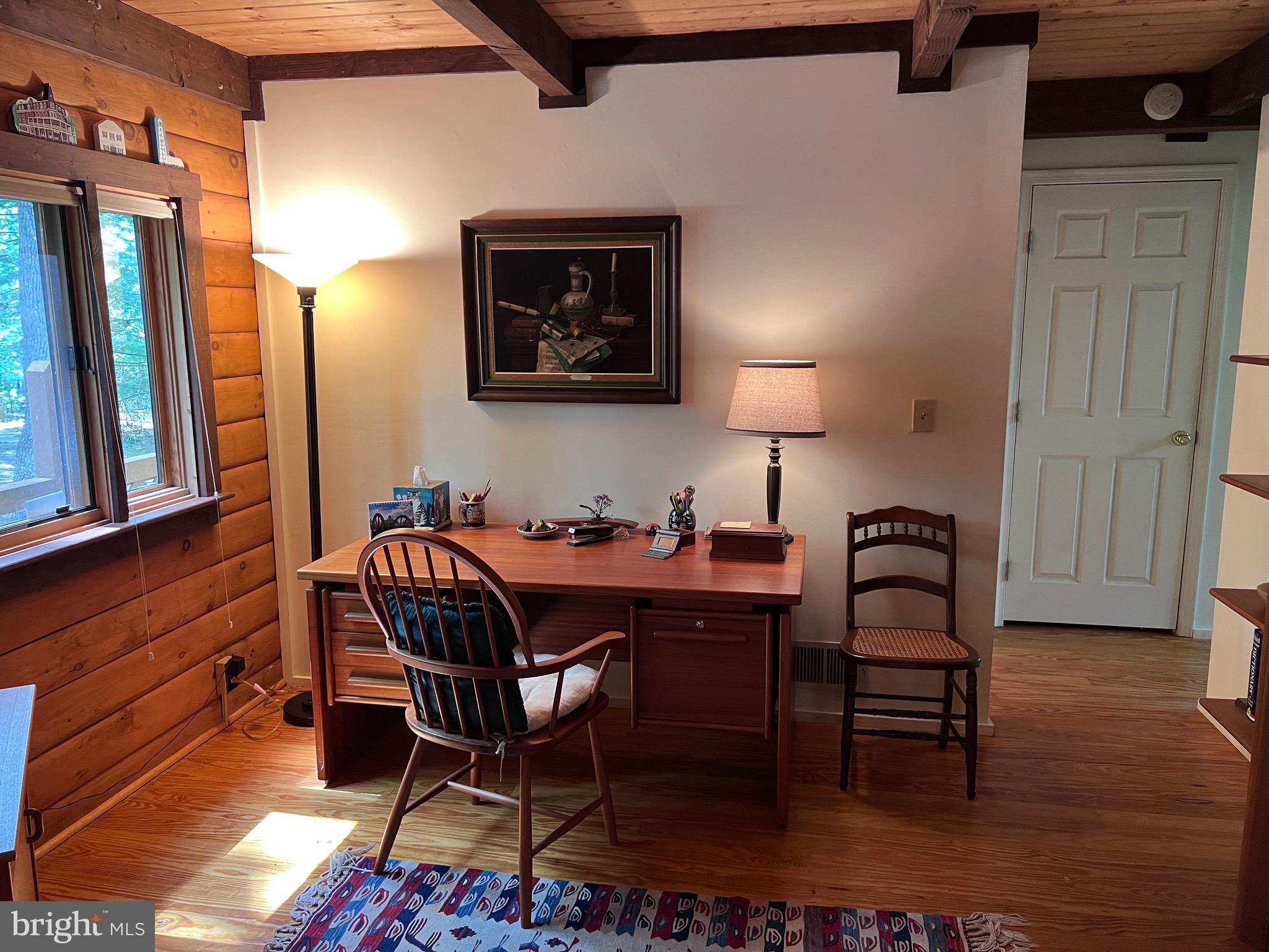 COLONIAL VILLAGE - Residential