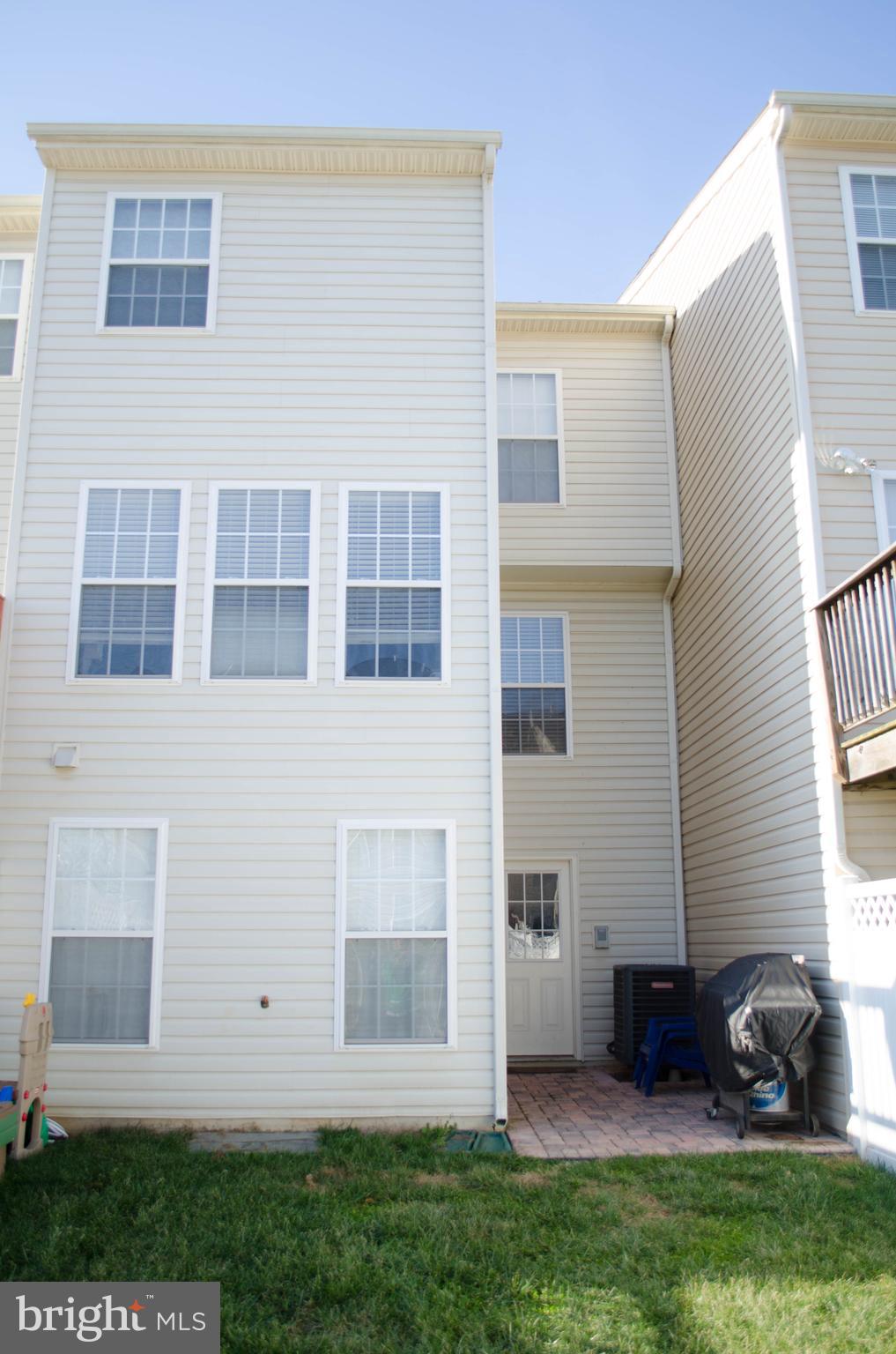 LAKELAND PLACE - Residential