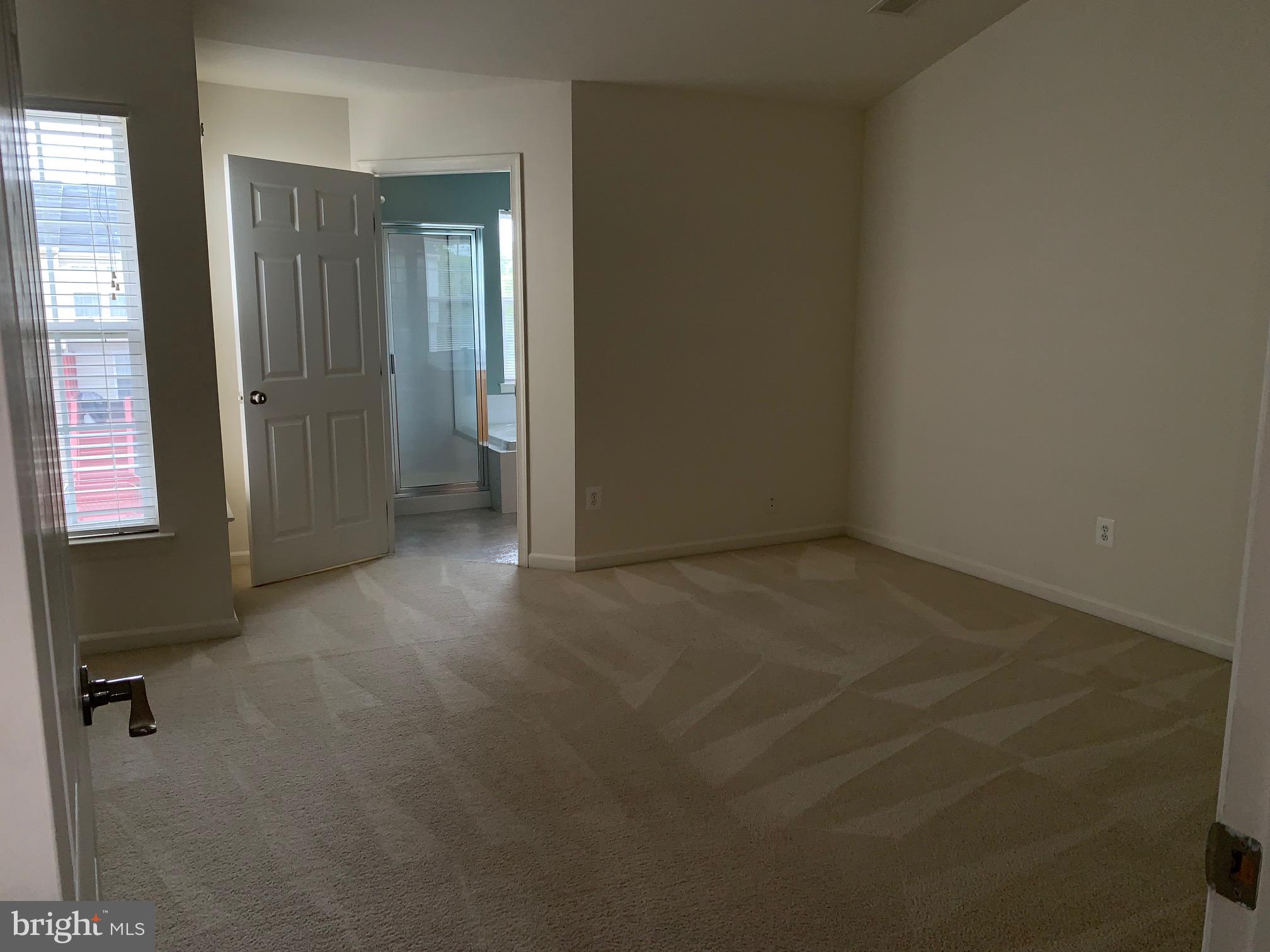 LAKELAND PLACE - Residential