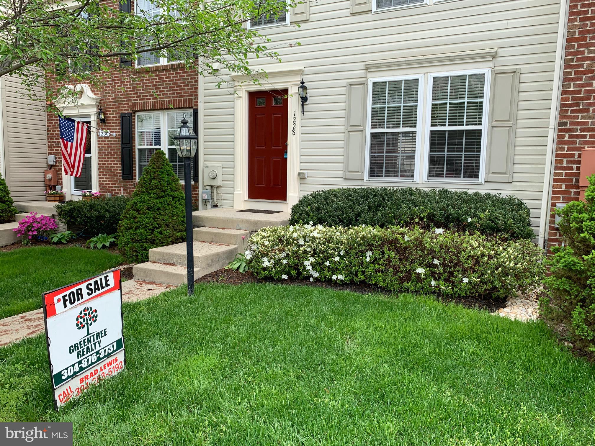 LAKELAND PLACE - Residential