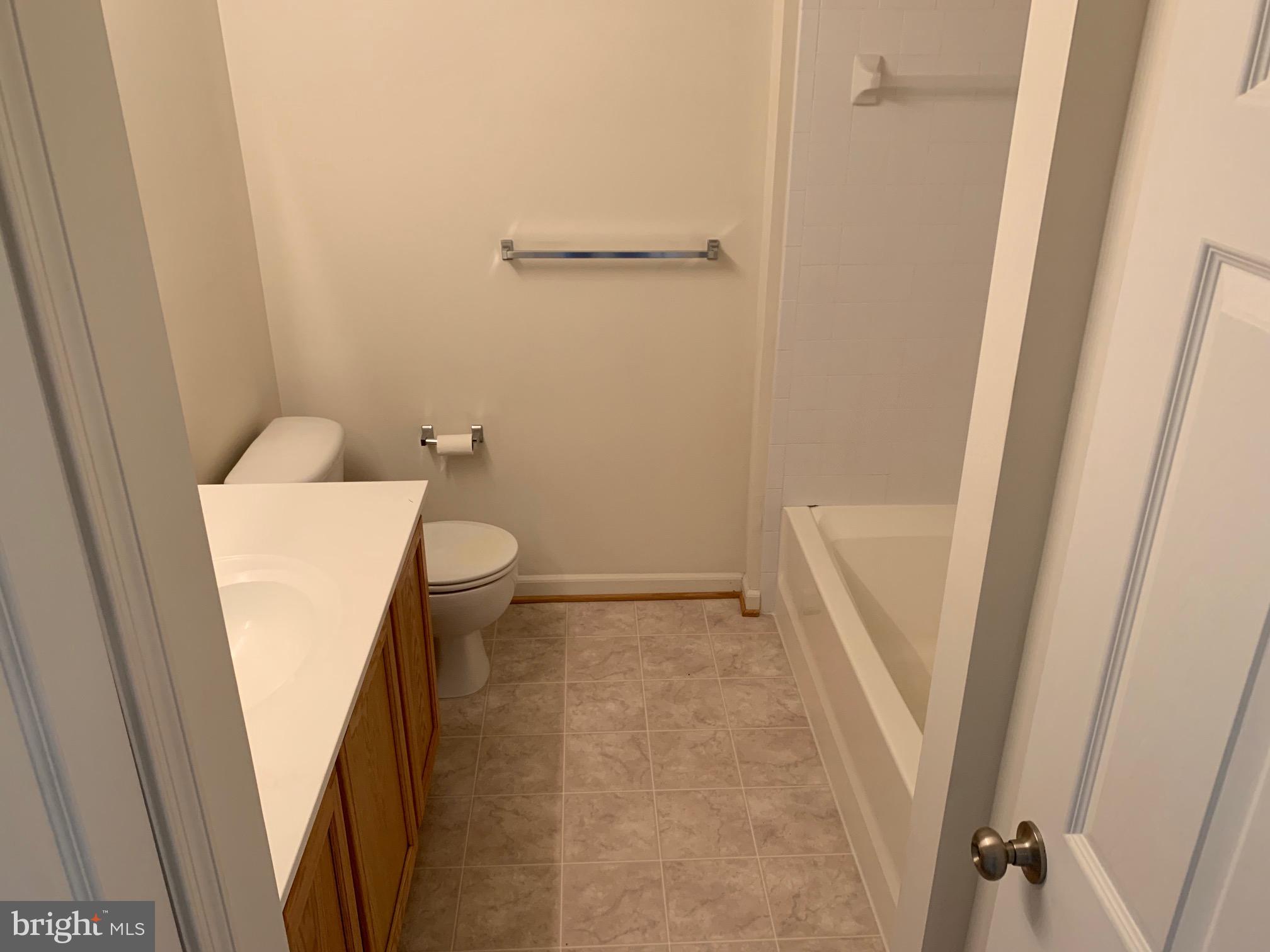 LAKELAND PLACE - Residential