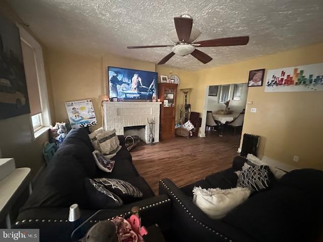NORRISTOWN - Residential