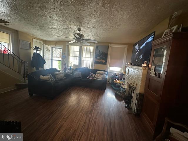 NORRISTOWN - Residential