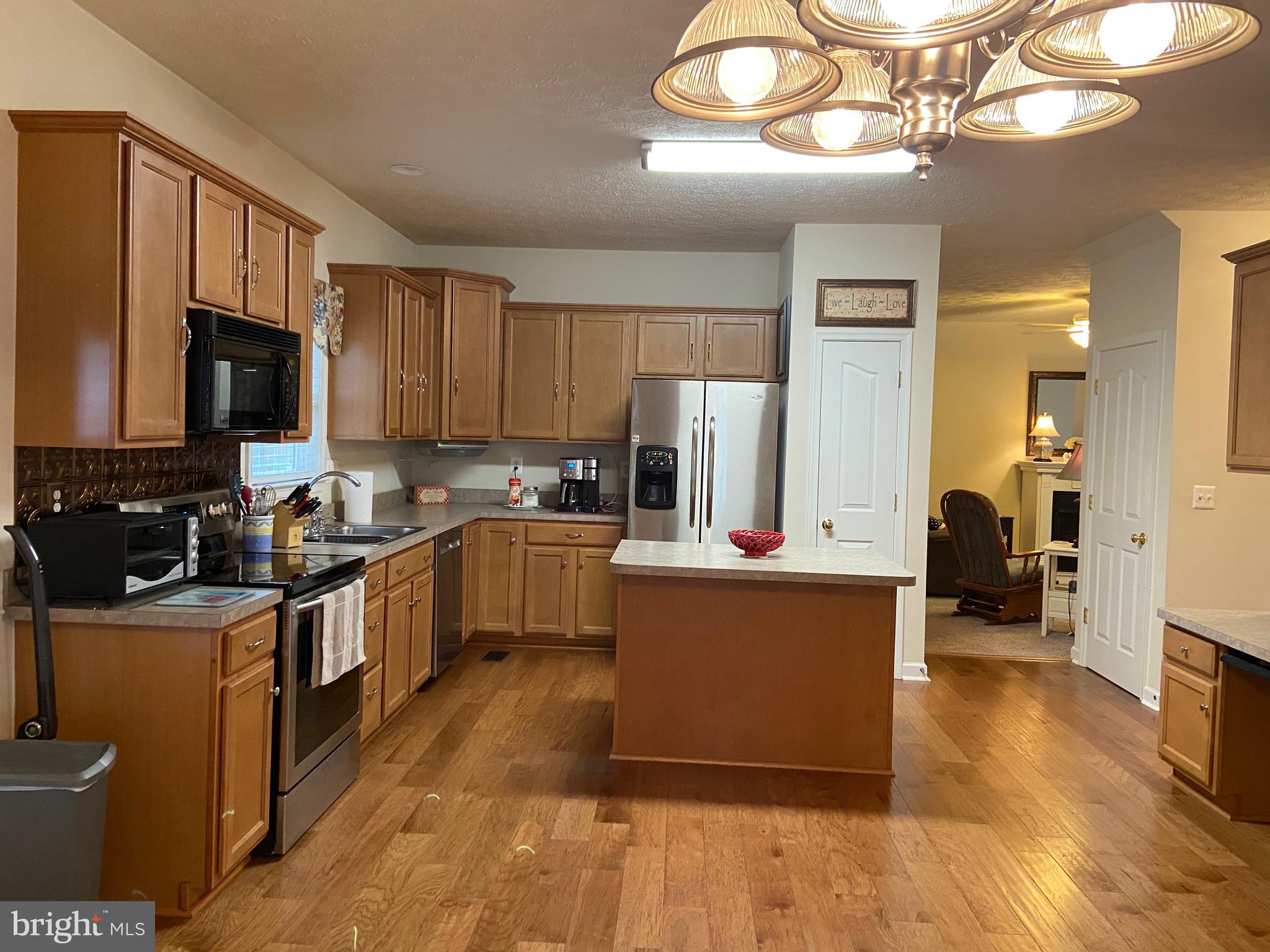 COVENTRY MEADOWS - Residential