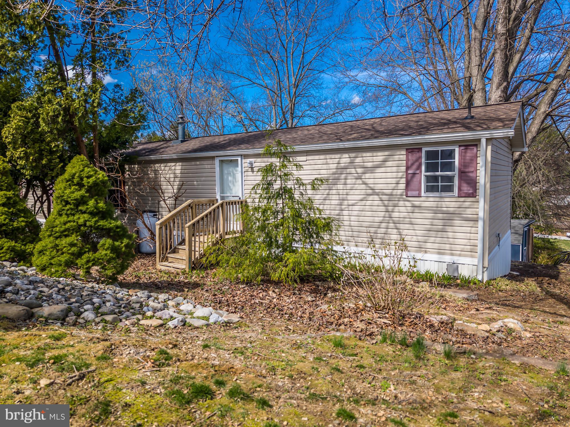 APPLEVILLE EAST - Residential