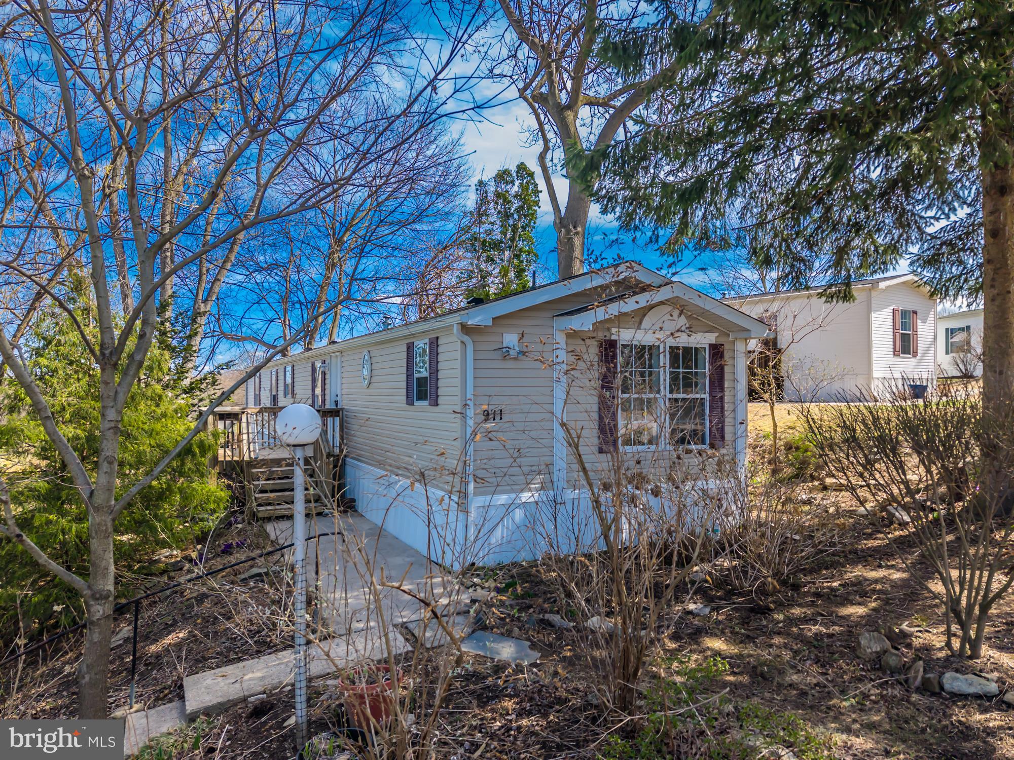 APPLEVILLE EAST - Residential