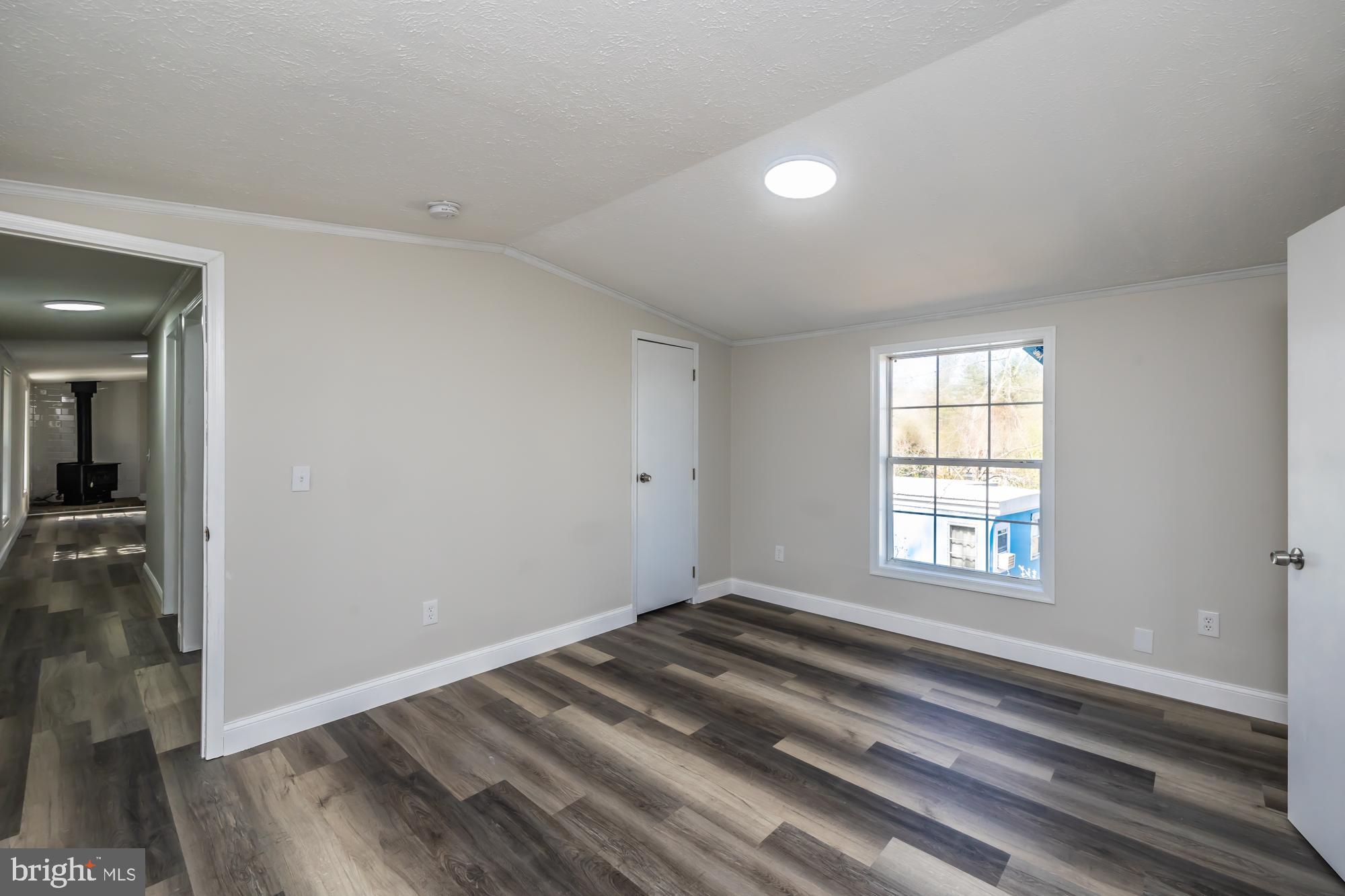 APPLEVILLE EAST - Residential