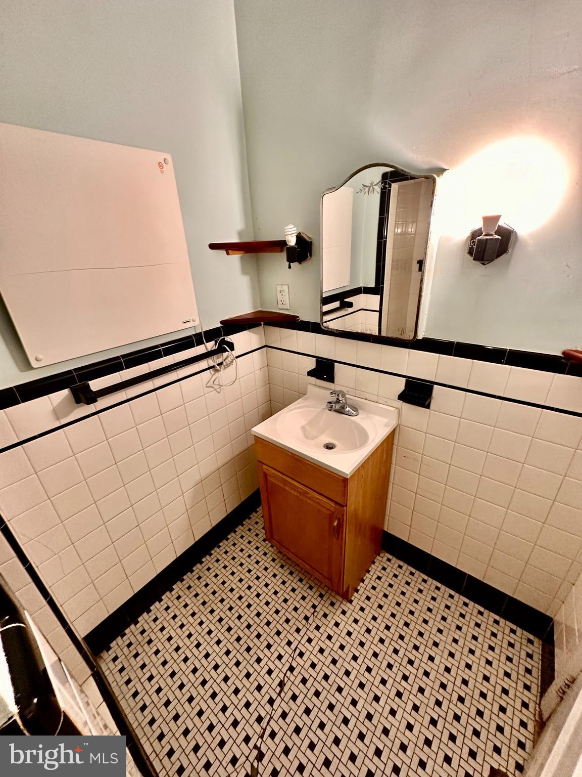 GERMANTOWN - Residential Lease