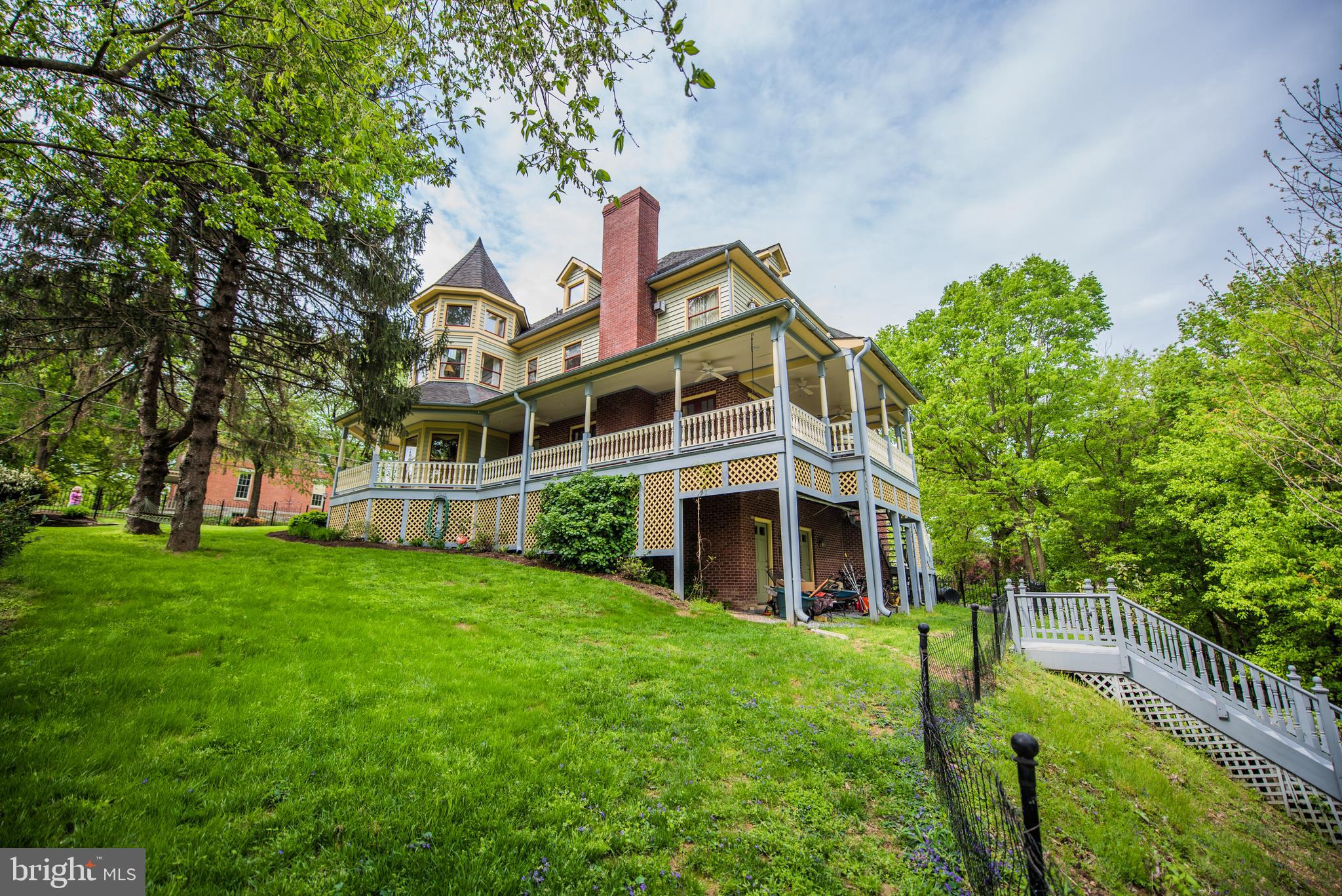 HISTORIC HARPERS FERRY - Residential