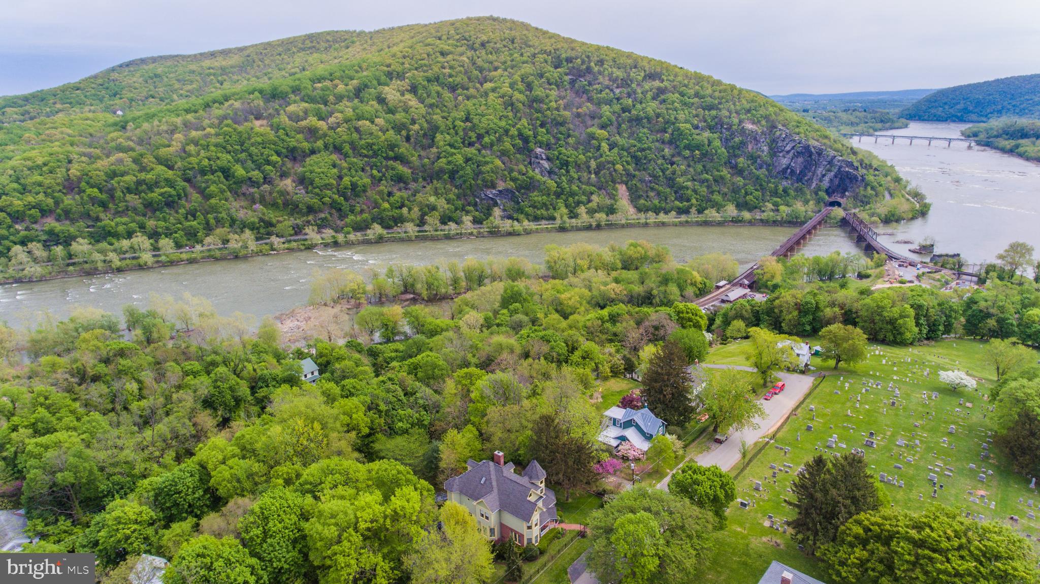 HISTORIC HARPERS FERRY - Residential