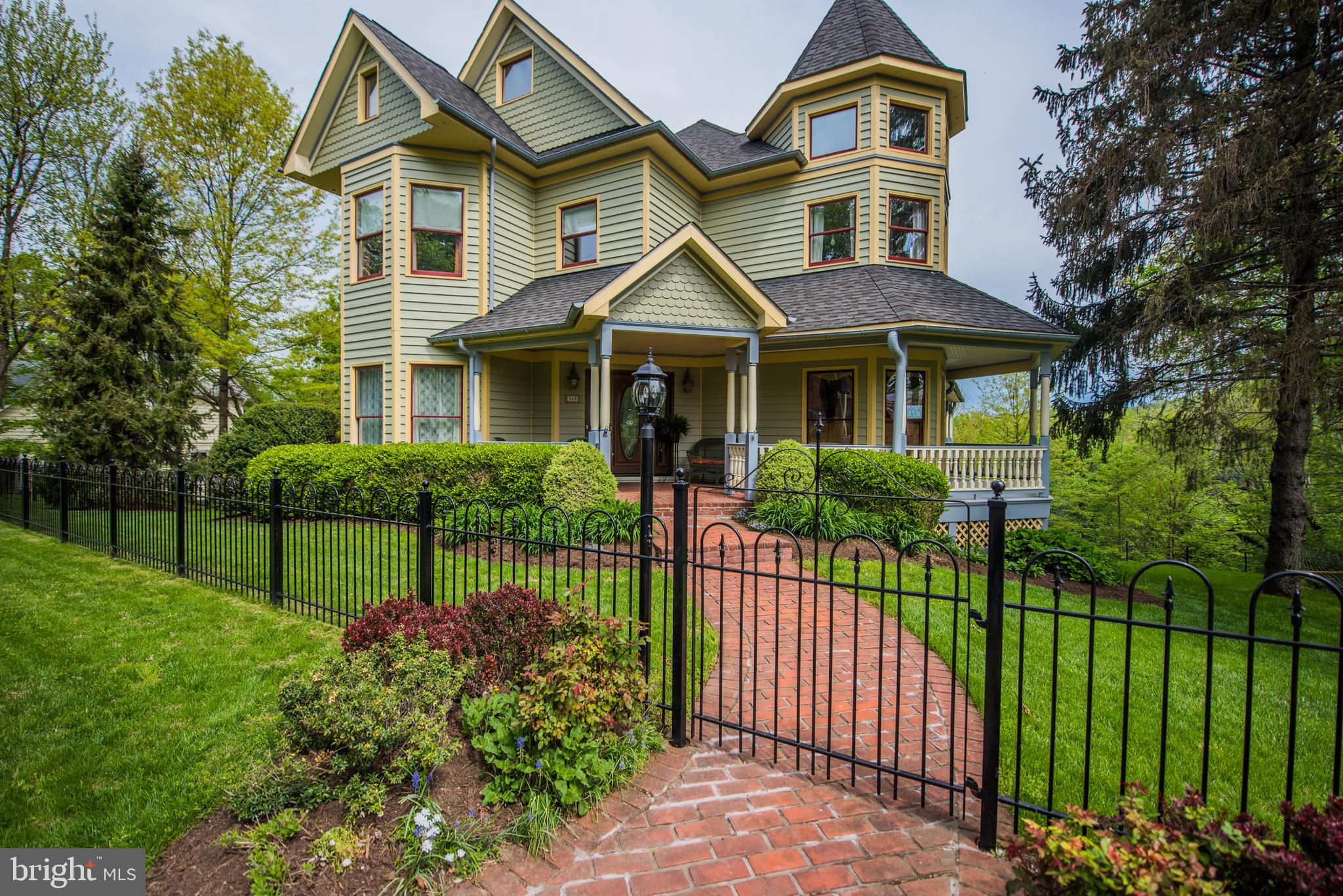 HISTORIC HARPERS FERRY - Residential