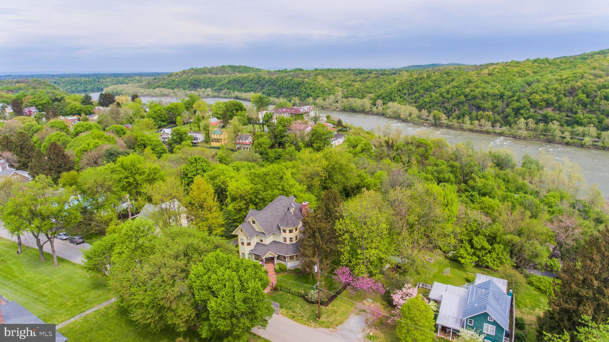 HISTORIC HARPERS FERRY - Residential