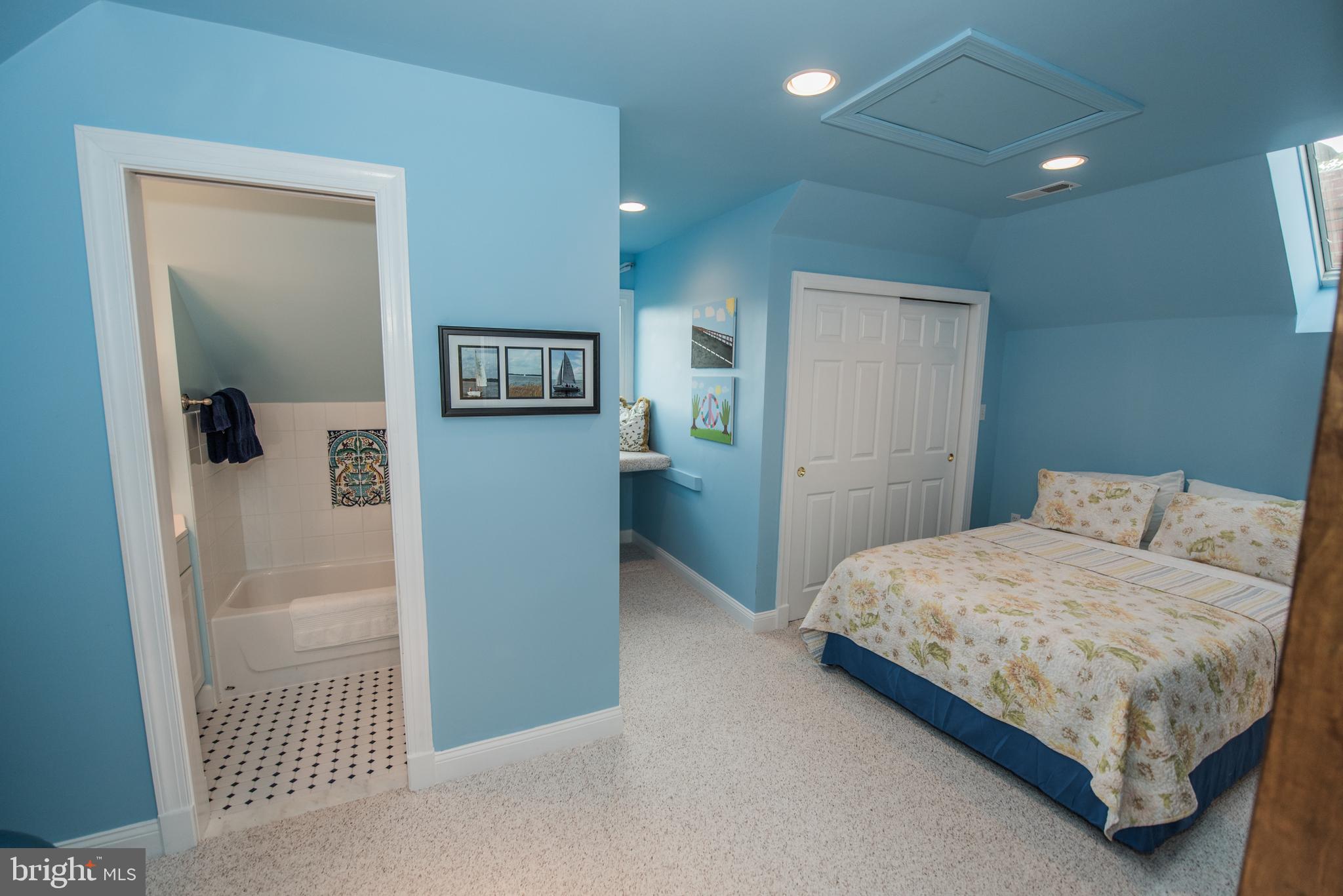 HISTORIC HARPERS FERRY - Residential