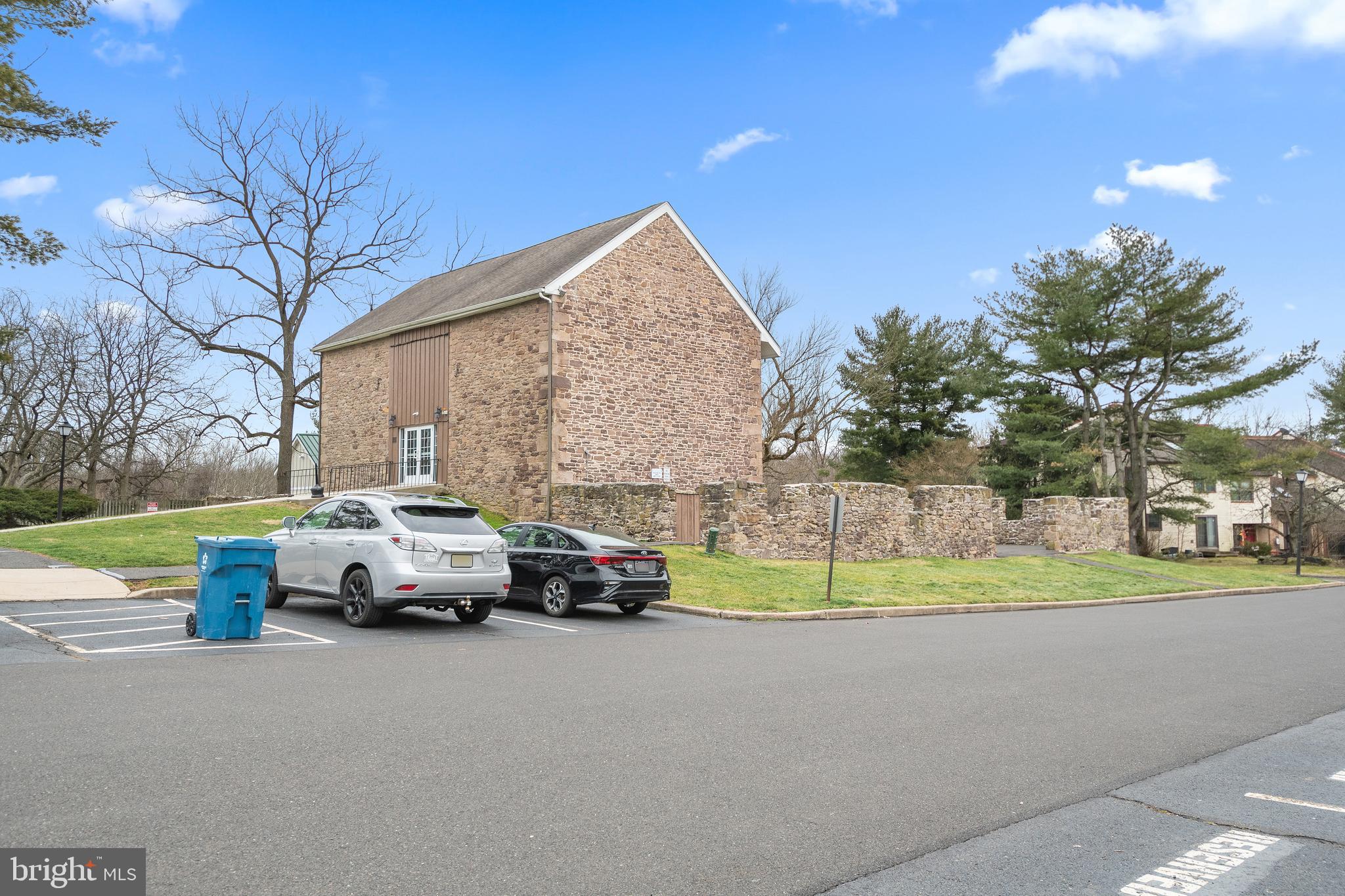 BROOKSIDE - Residential