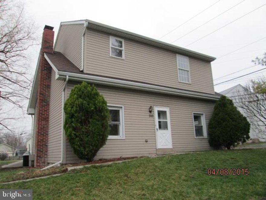 Detached 2 story on a spacious corner lot close to Stover's Dam Recreation area. Features updated kitchen and mechanicals, fenced yard and off street parking. Country feel, yet close to town. Check this one out. Property was built prior to 1978 and lead based paint potentially exists