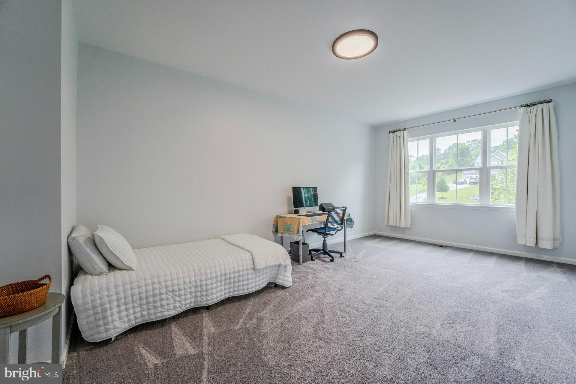 THE BLUFFS AT SLEETER LAKE - Residential