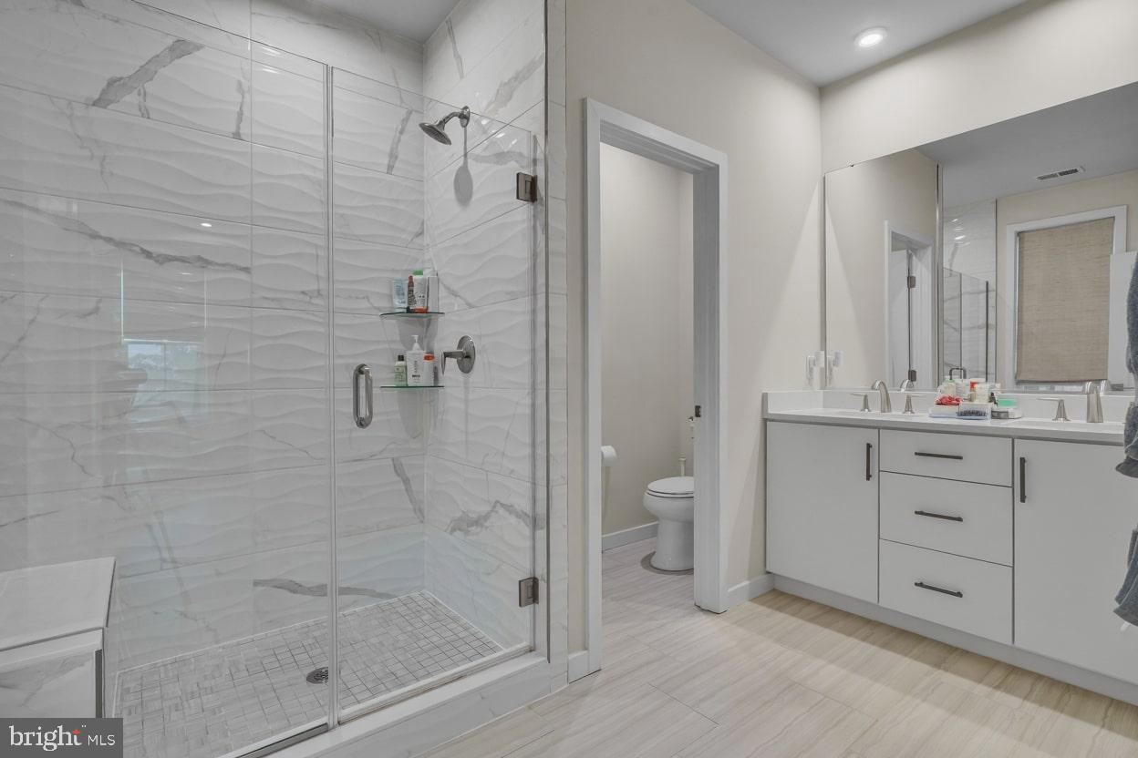 UNION PARK AT MCLEAN - Residential Lease