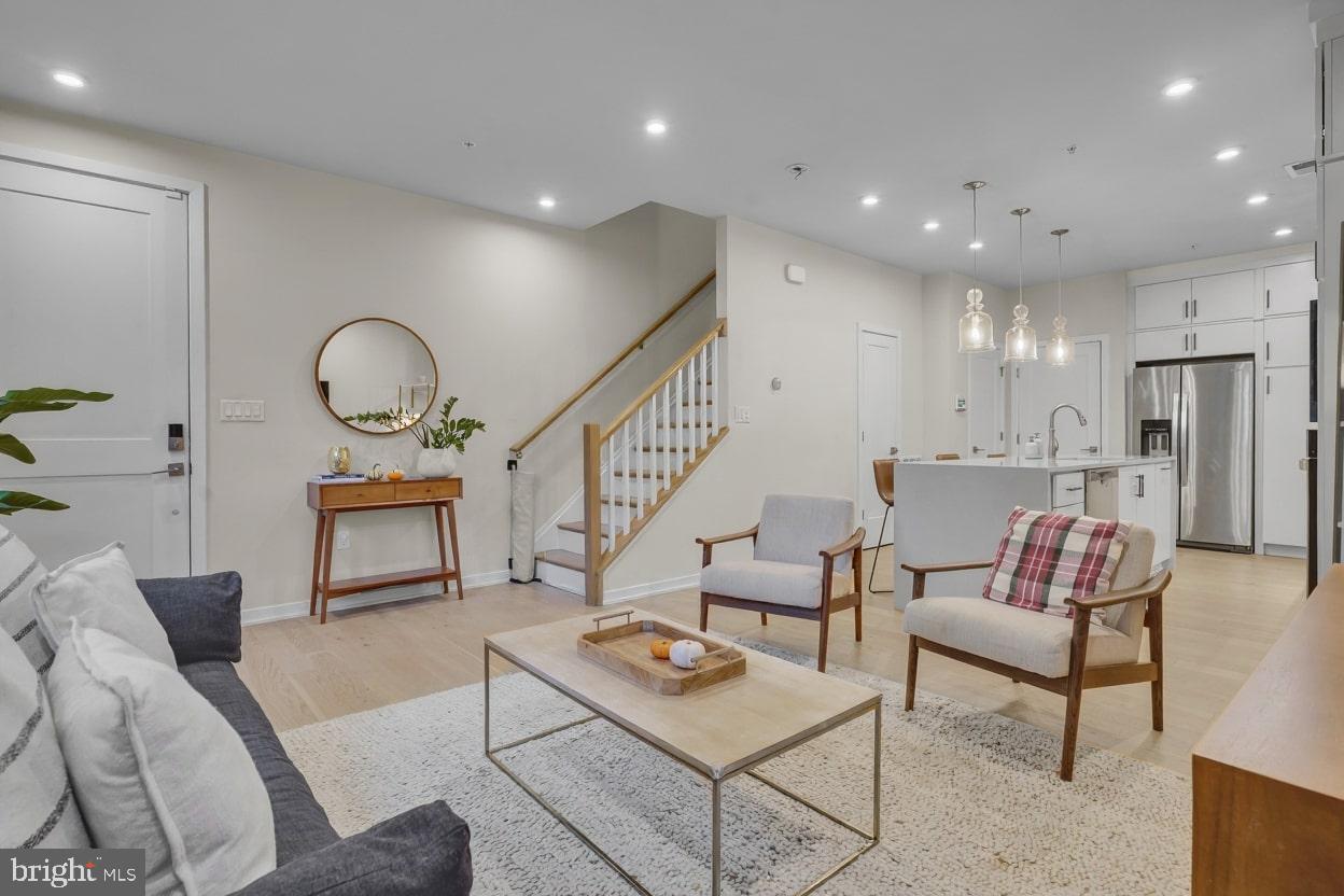 UNION PARK AT MCLEAN - Residential Lease