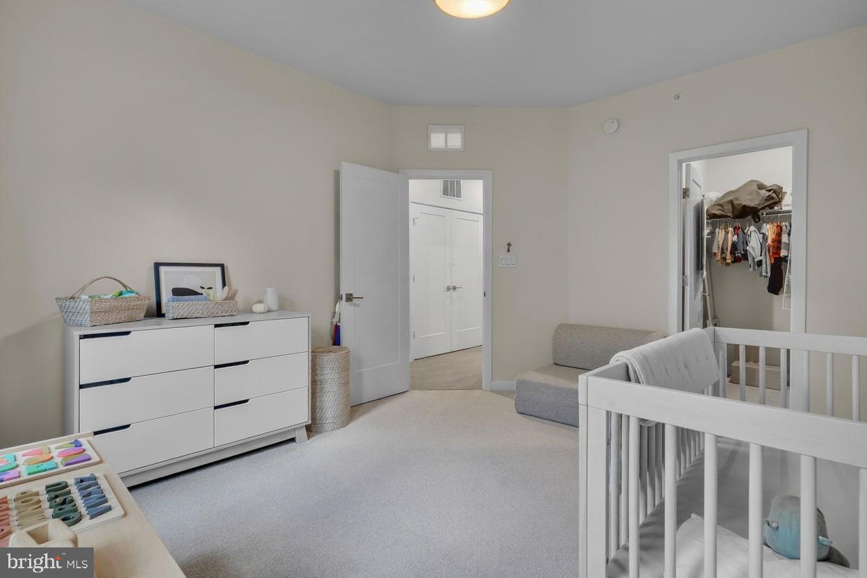 UNION PARK AT MCLEAN - Residential Lease