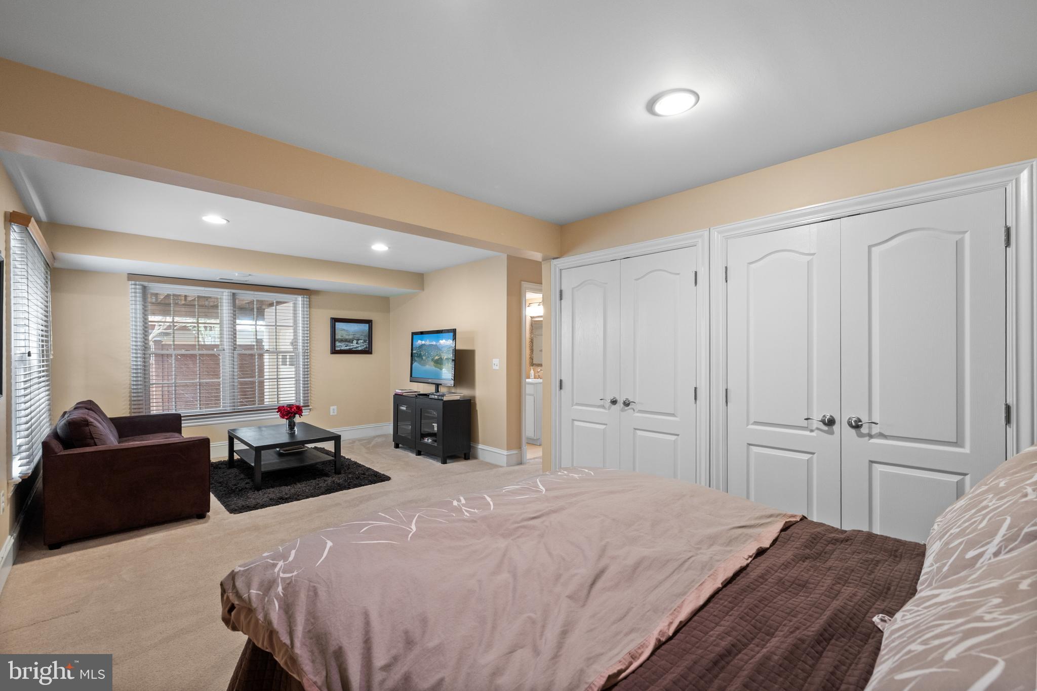 CAMERON STATION - Residential Lease