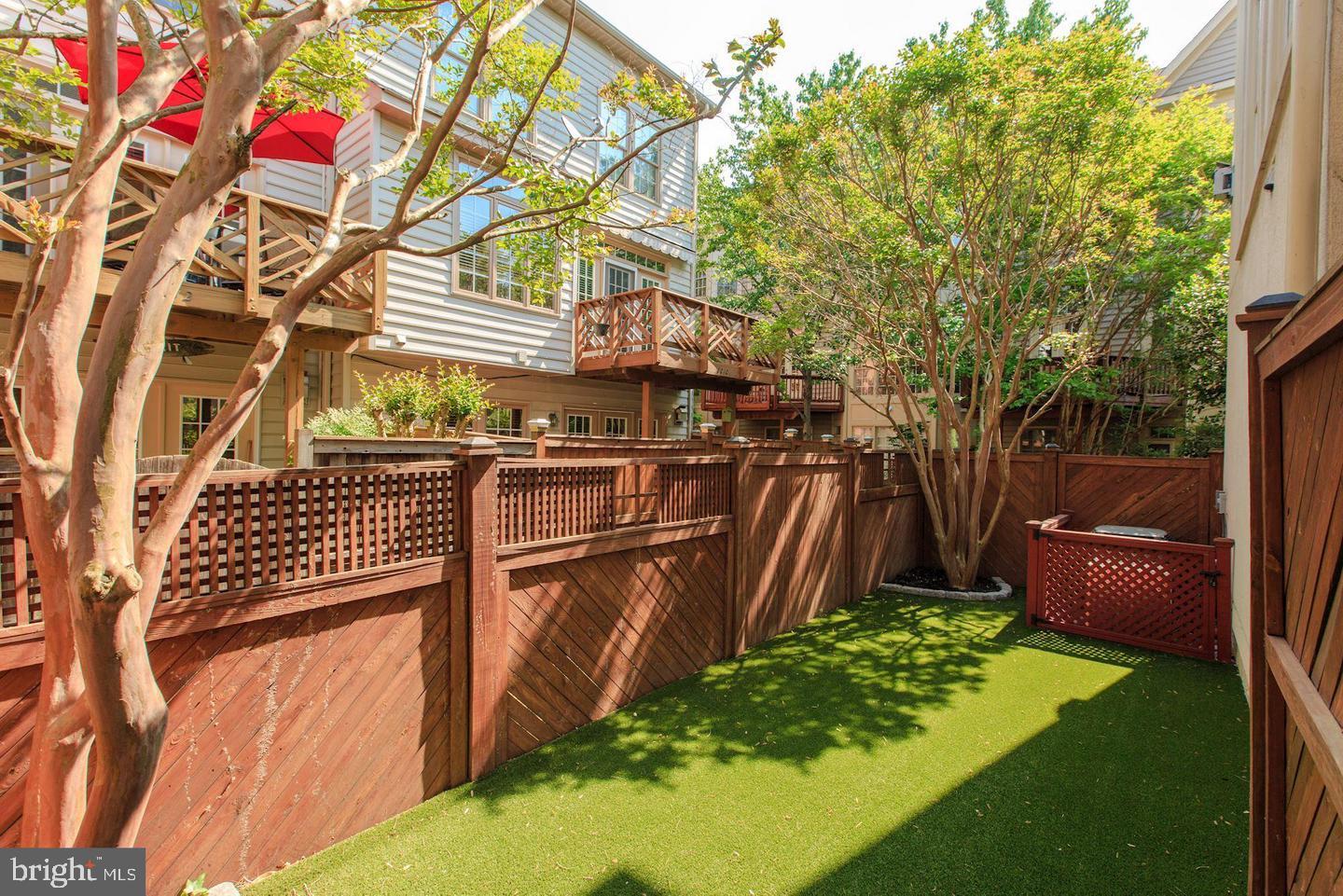 CAMERON STATION - Residential Lease