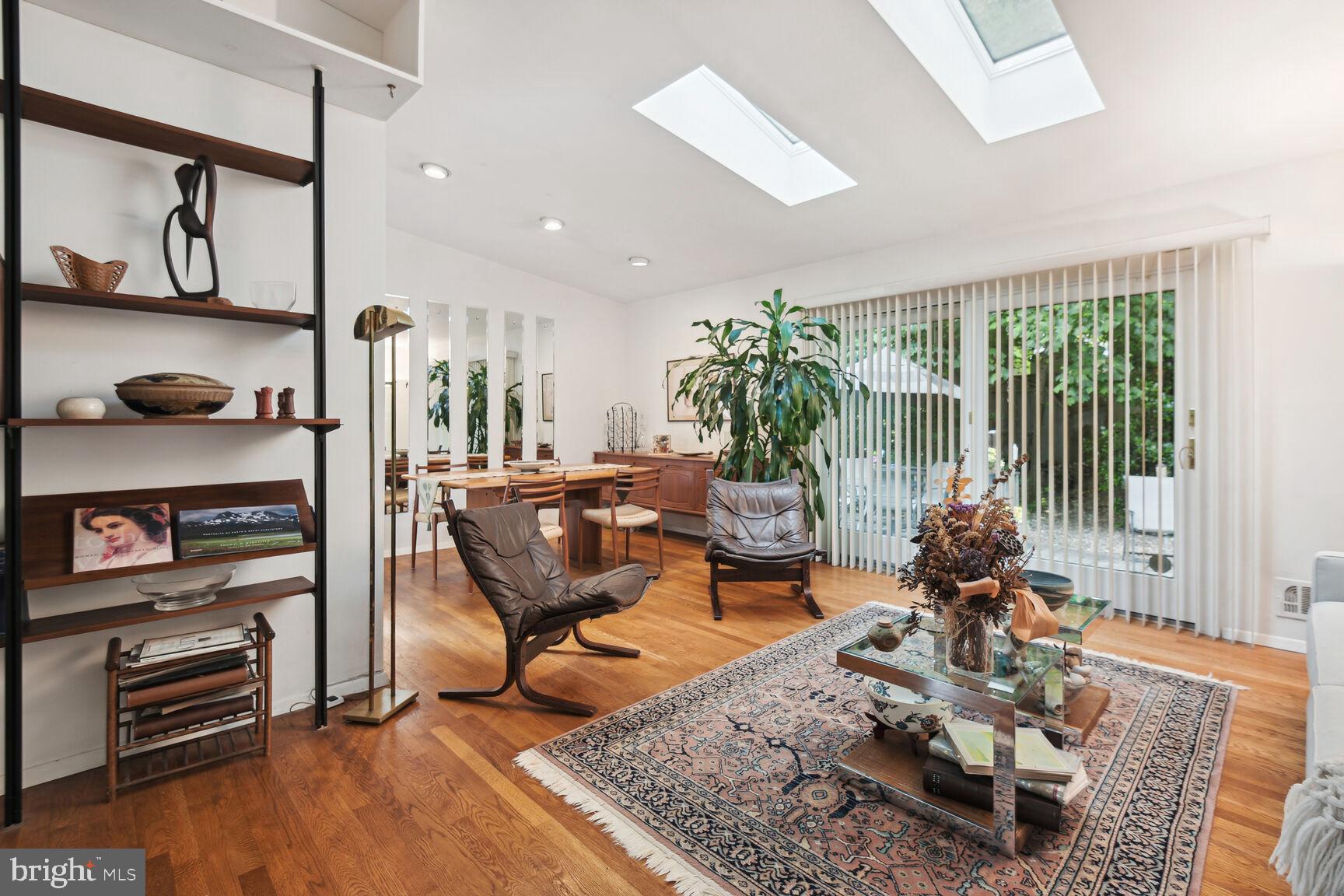 BEL PRE WOODS - Residential