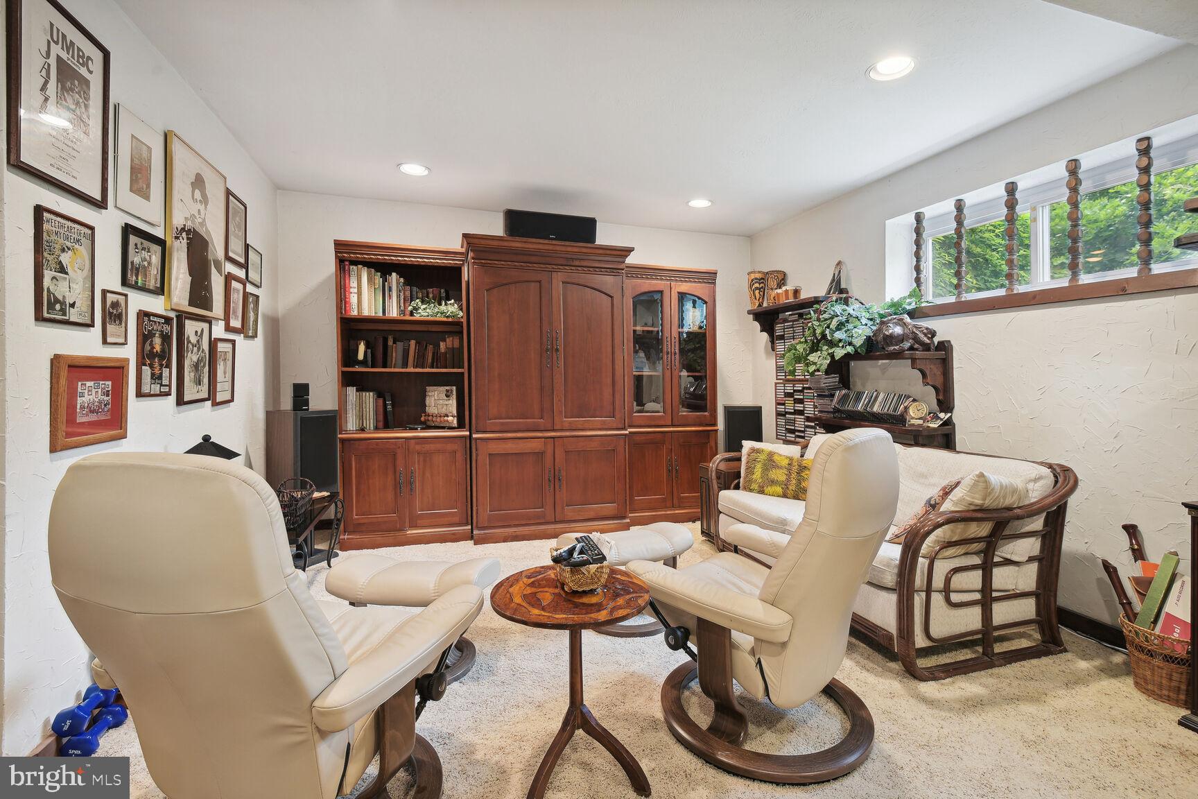 BEL PRE WOODS - Residential