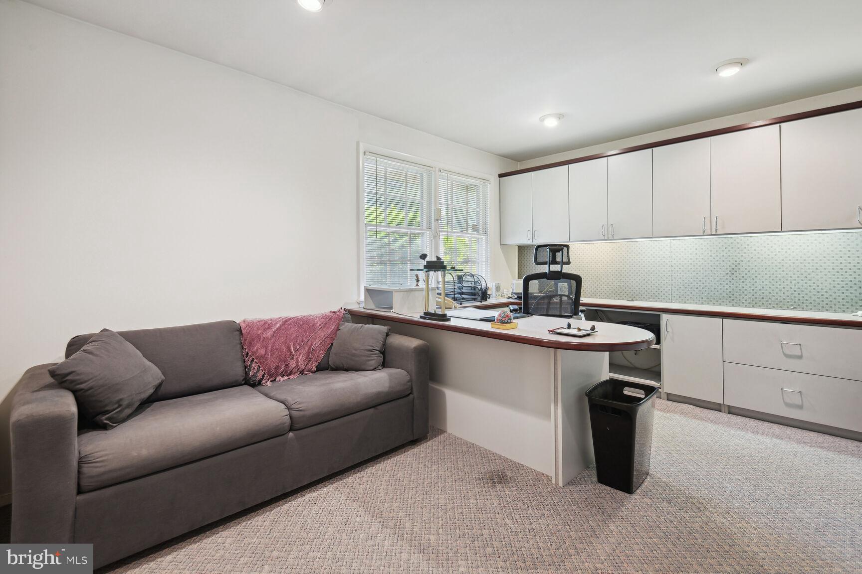 BEL PRE WOODS - Residential