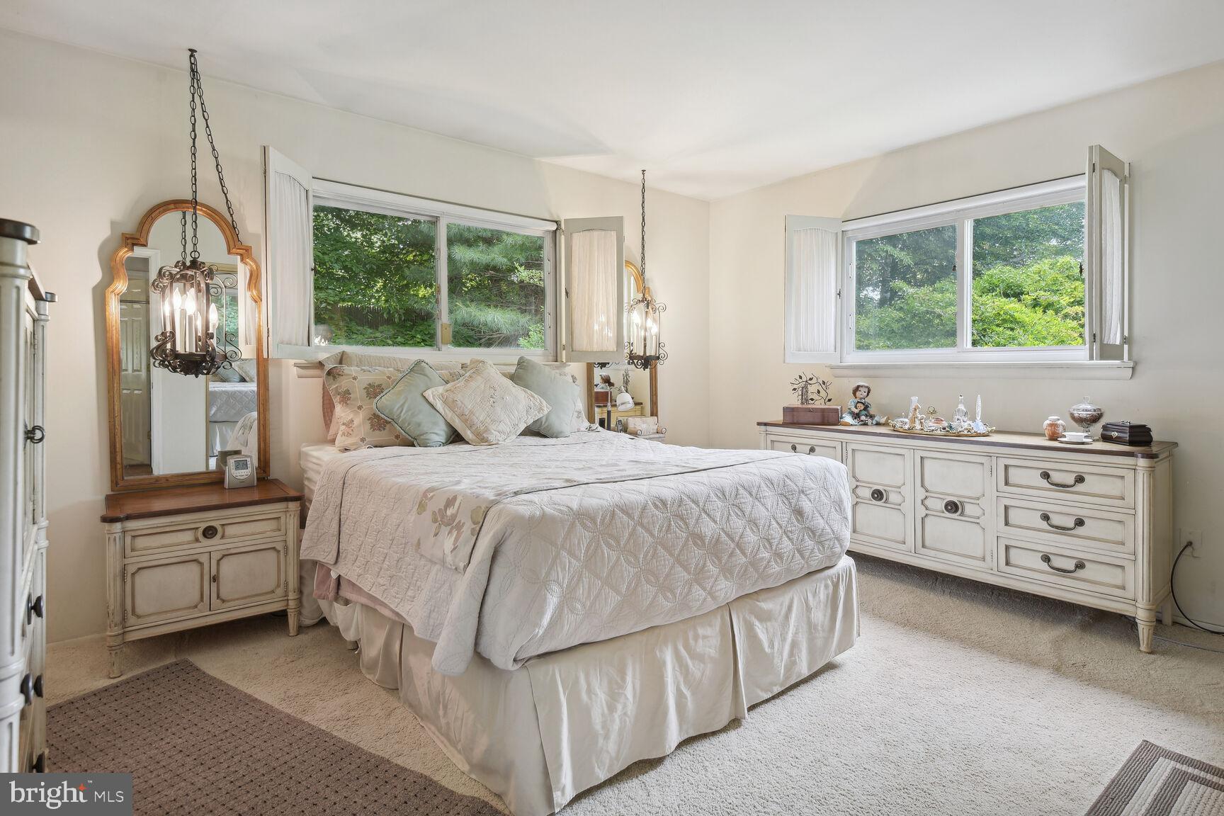 BEL PRE WOODS - Residential