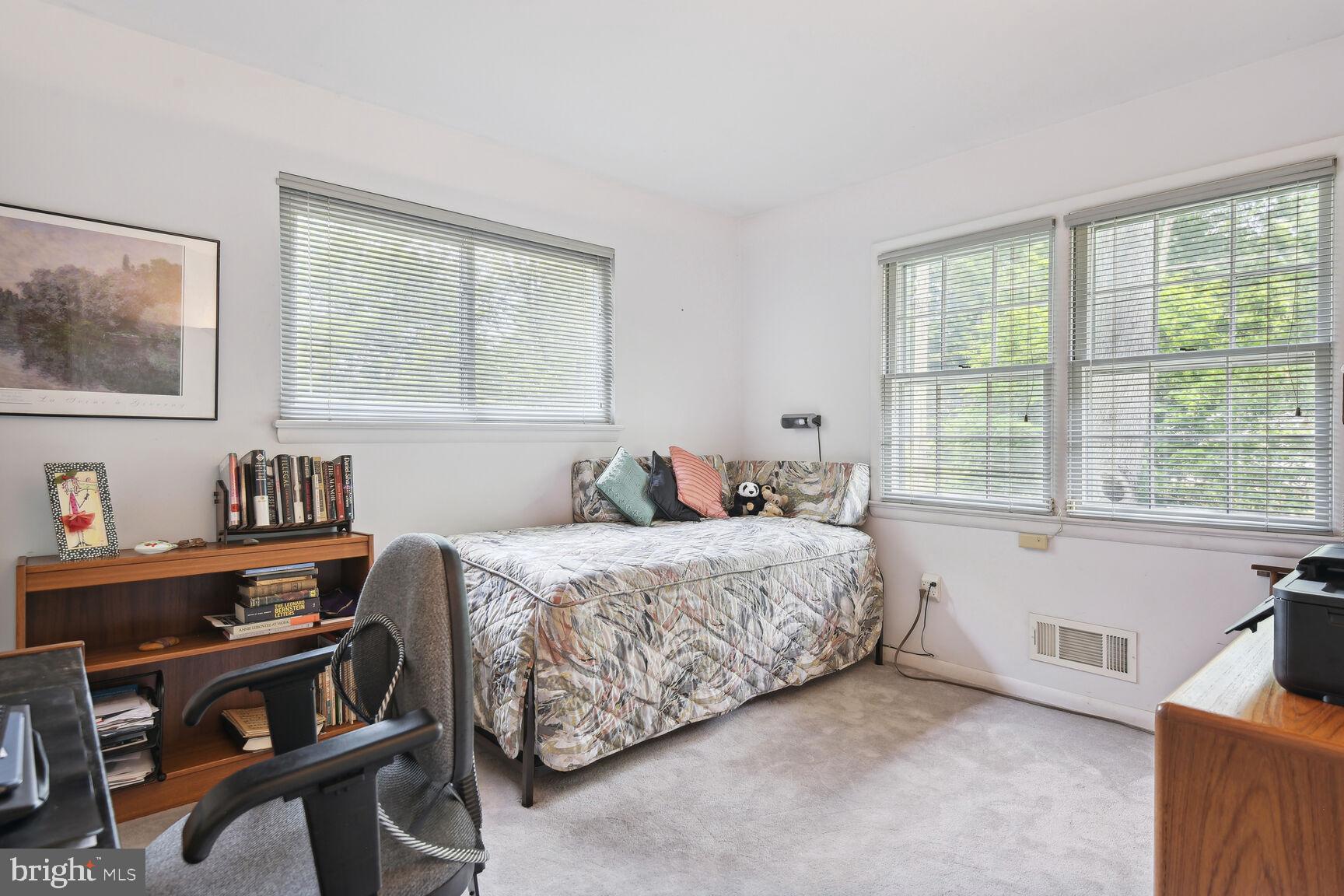 BEL PRE WOODS - Residential