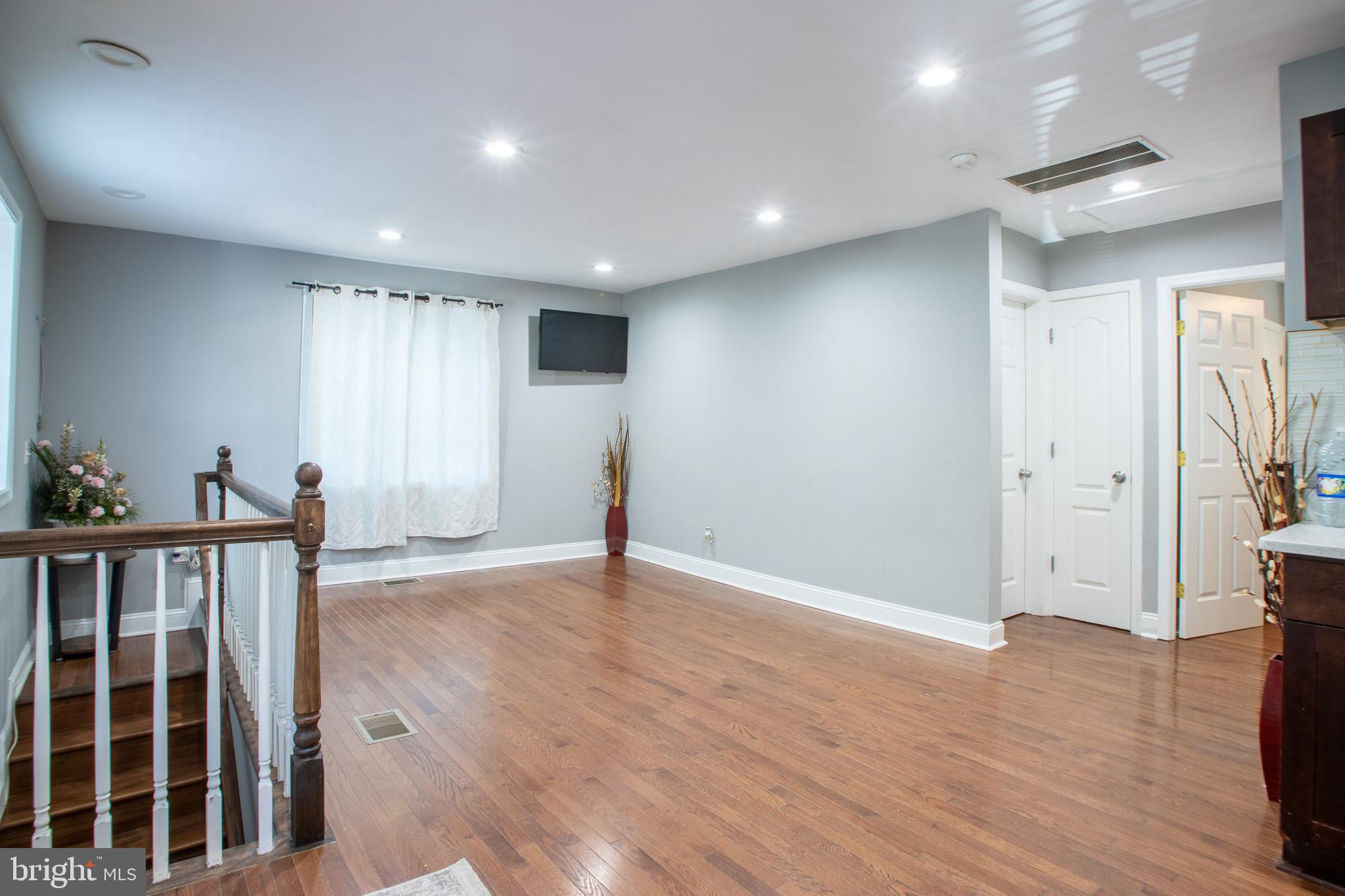 CHAPEL OAKS - Residential