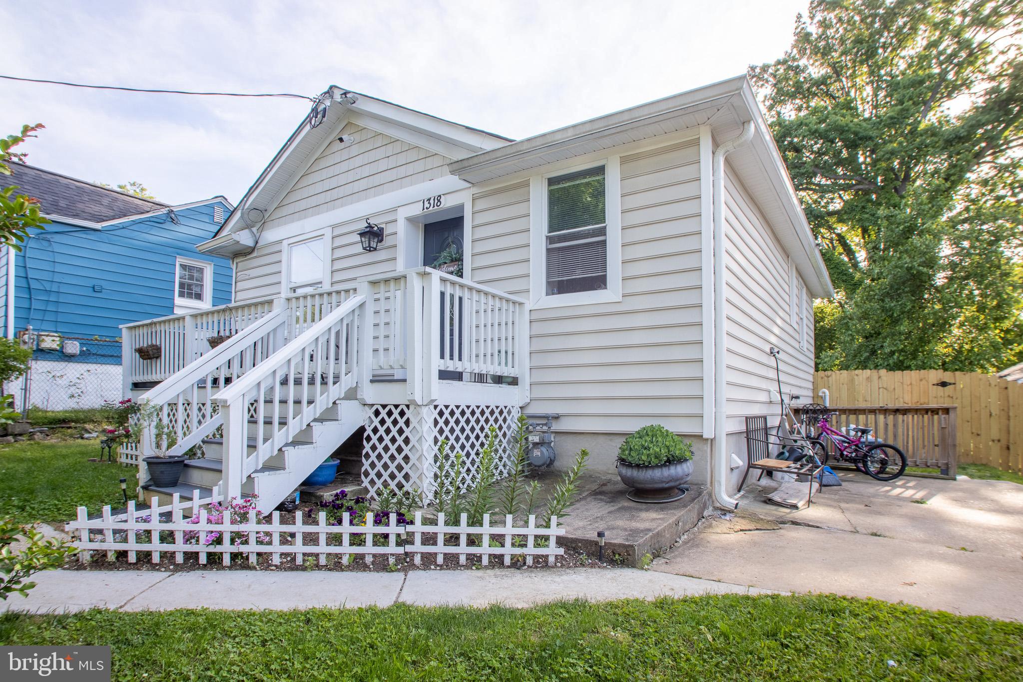 CHAPEL OAKS - Residential