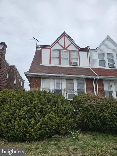 Townhouse For Sale - 1421 Saint Vincent Street<br/> PHILADELPHIA, PA 19111