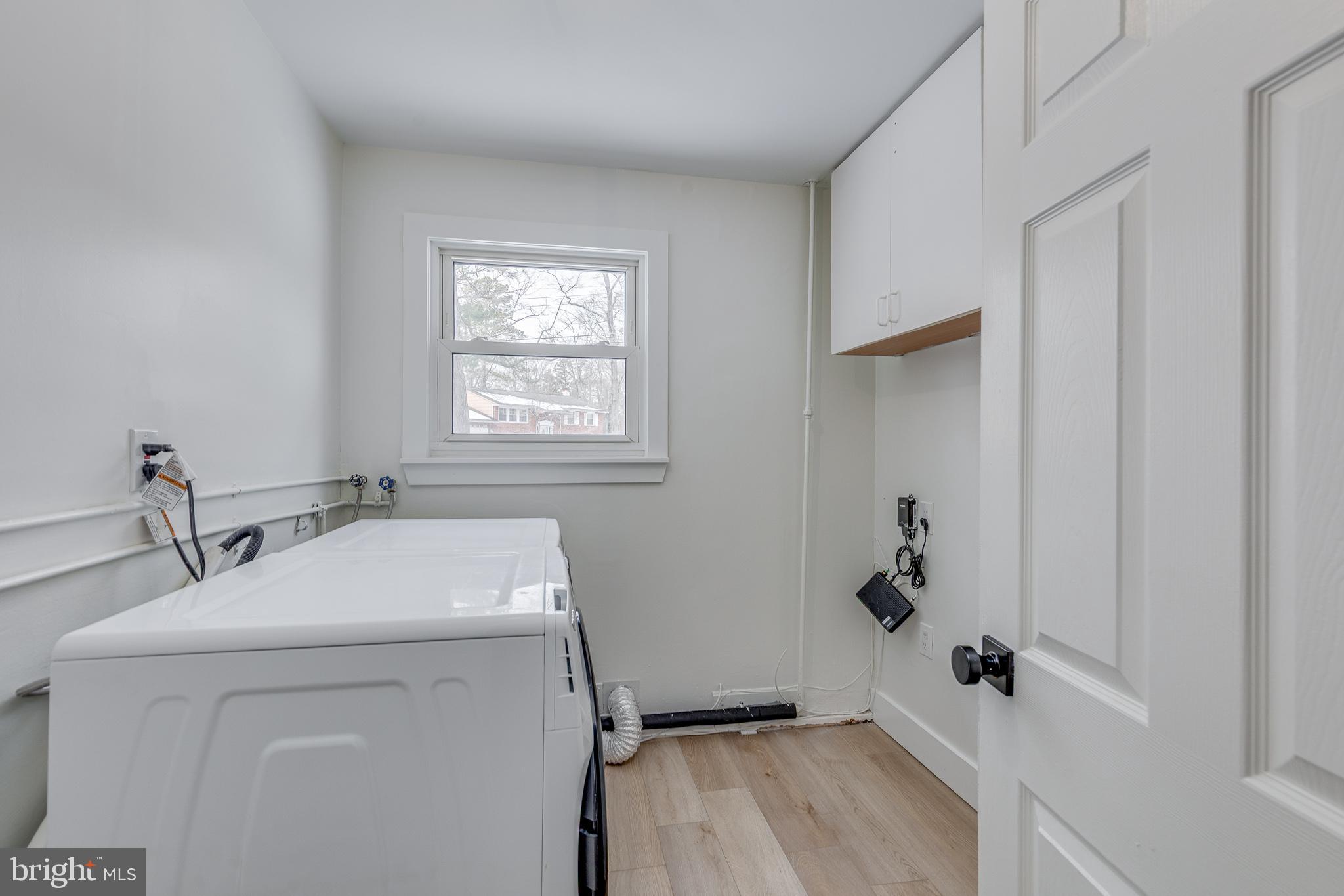 WHISPERING WOODS - Residential