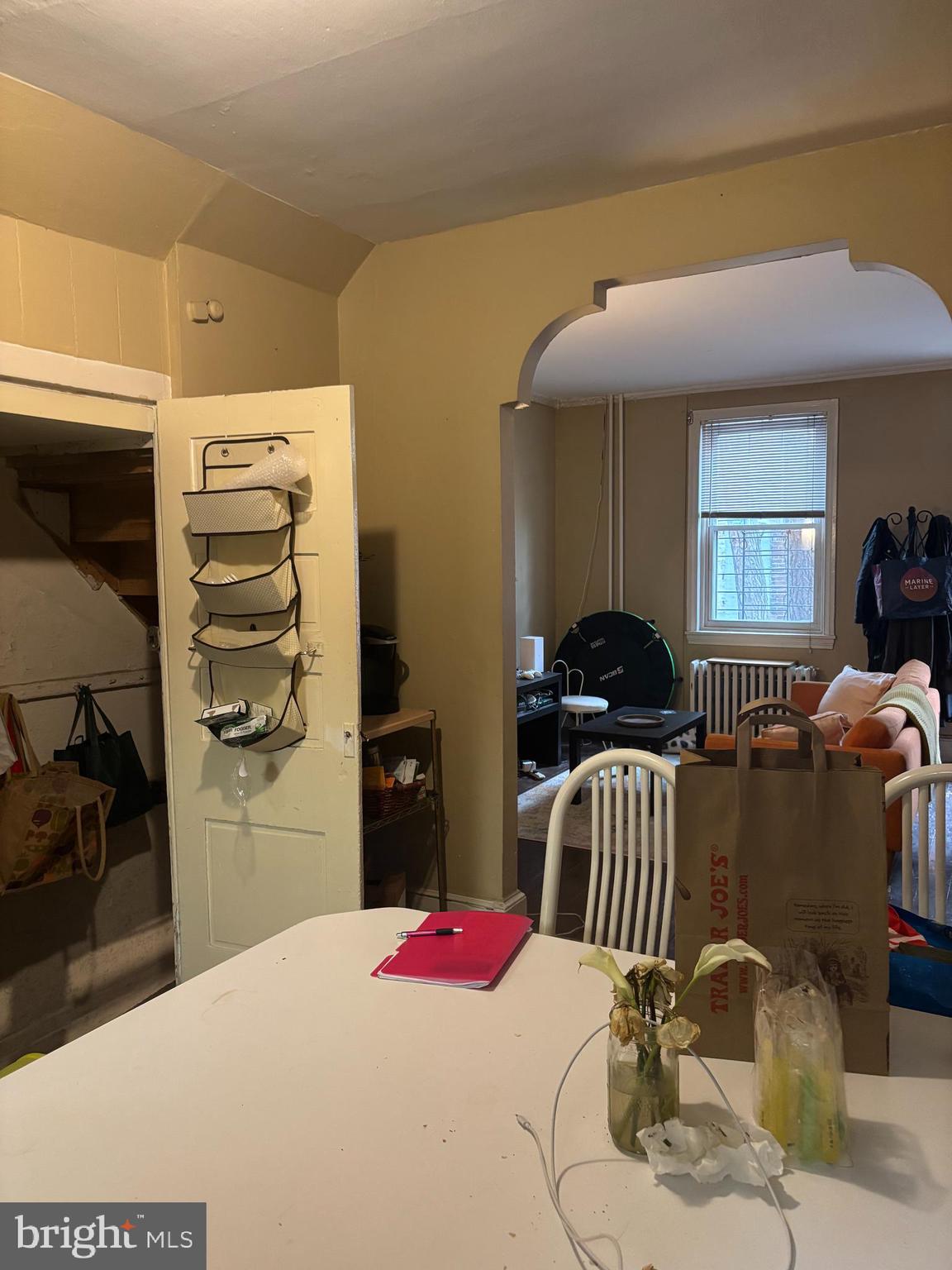 LOGAN SQUARE - Residential