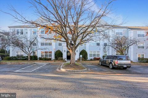 Photo of 14104 Valleyfield Drive #9-5, SILVER SPRING, MD 20906 (MLS # MDMC2203962)